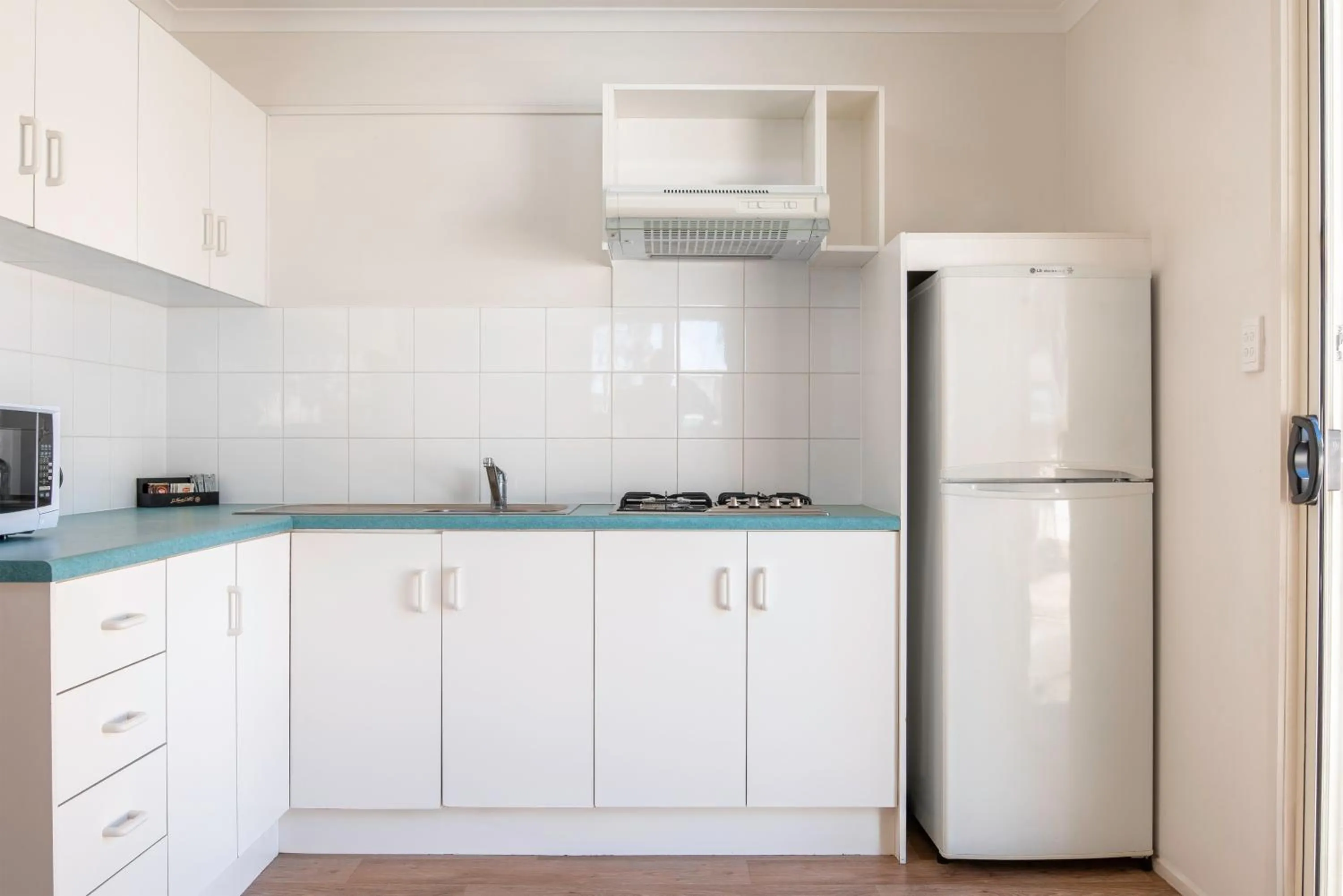 Kitchen or kitchenette in Echo Holiday Parks - Windsor Gardens