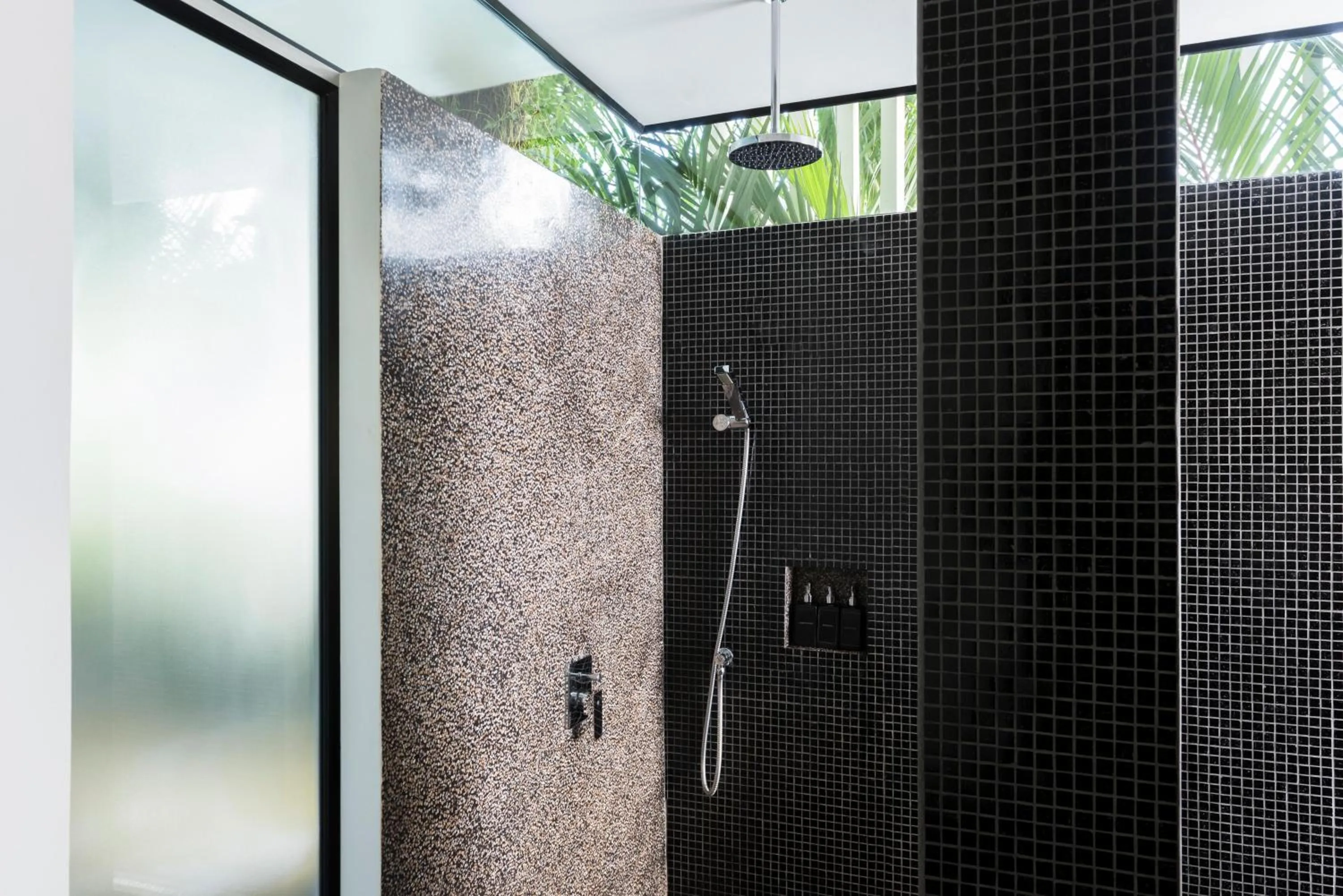 Shower in Viroth's Hotel