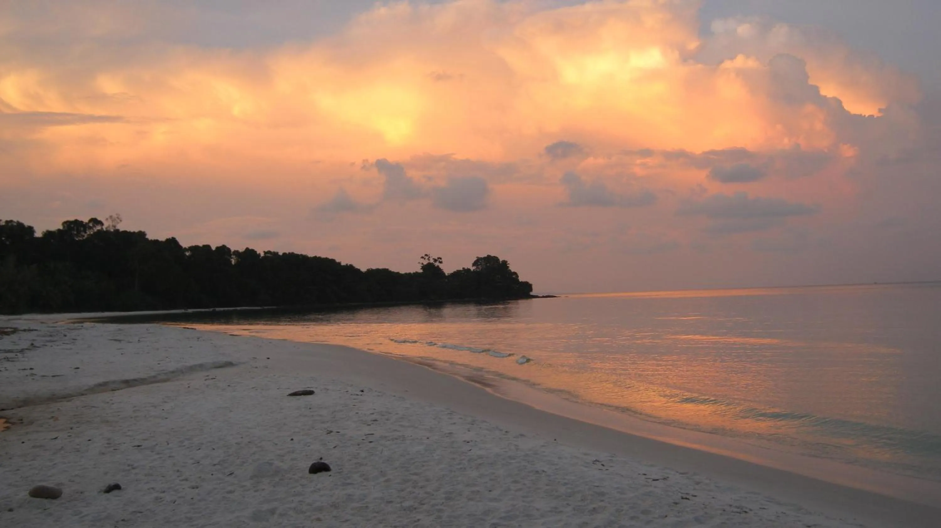 Day in Coconutbeach Bungalows