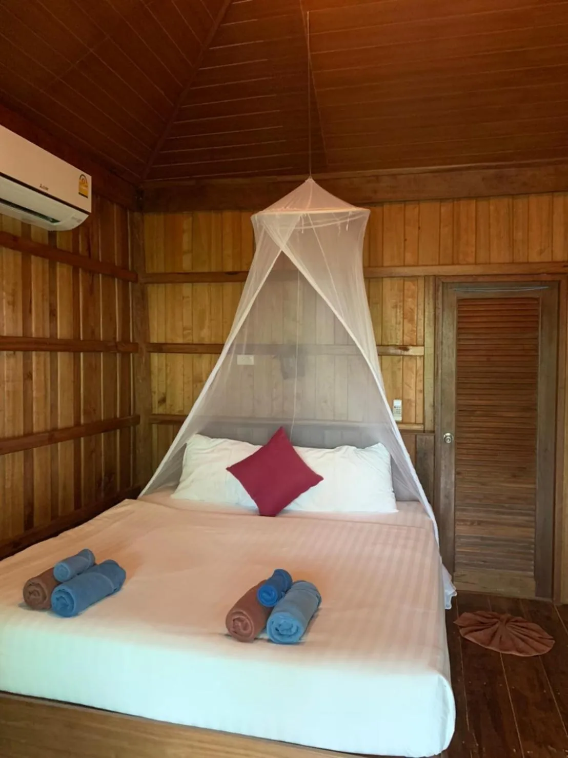 Bed in Thiwson Beach Resort - SHA Extra Plus