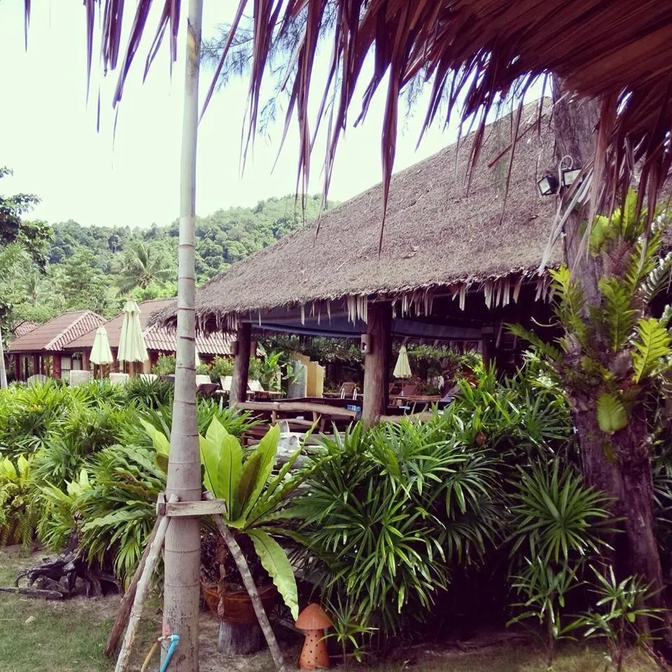 Property building in Thiwson Beach Resort - SHA Extra Plus