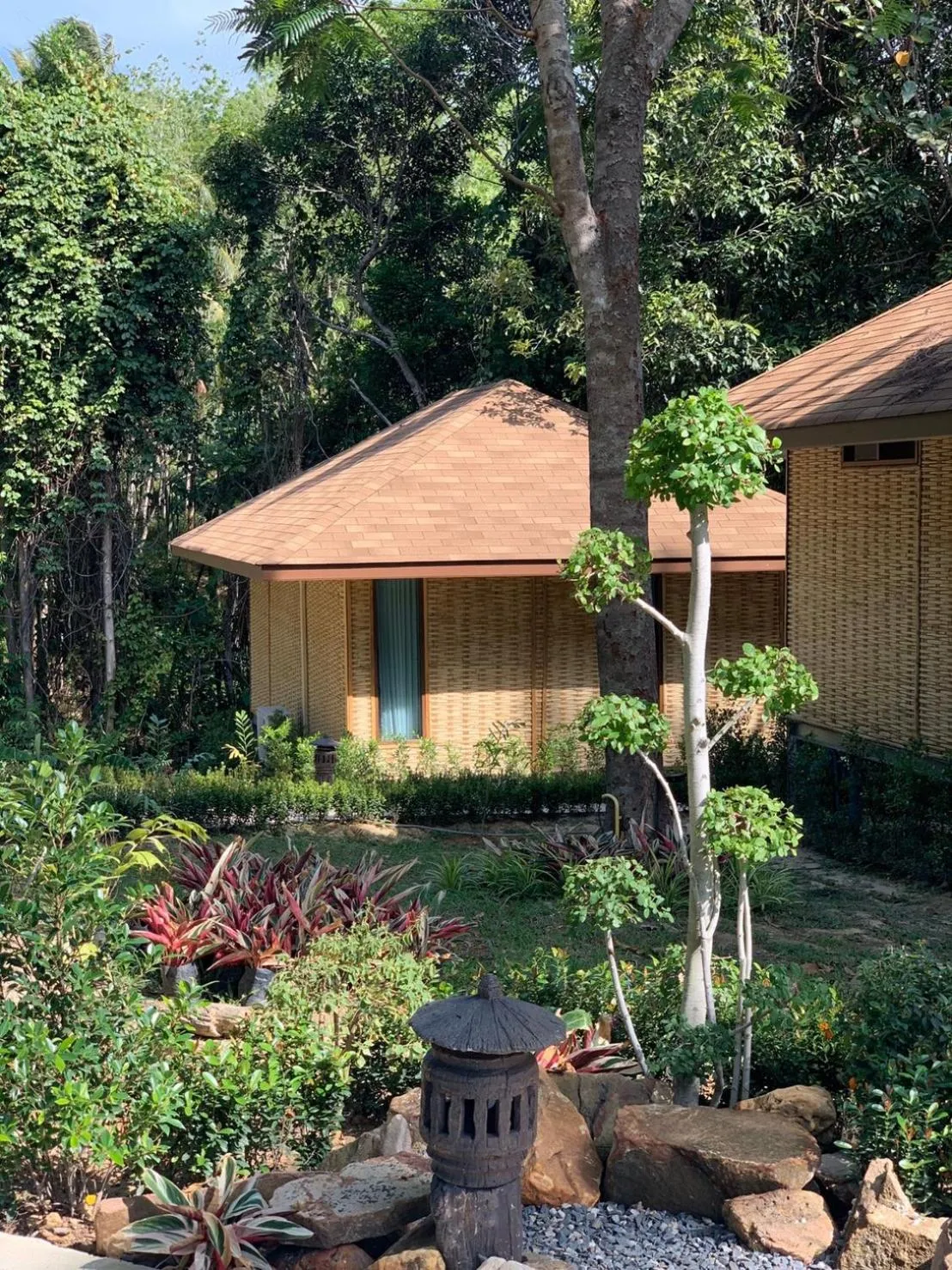 Thiwson Beach Resort - SHA Extra Plus