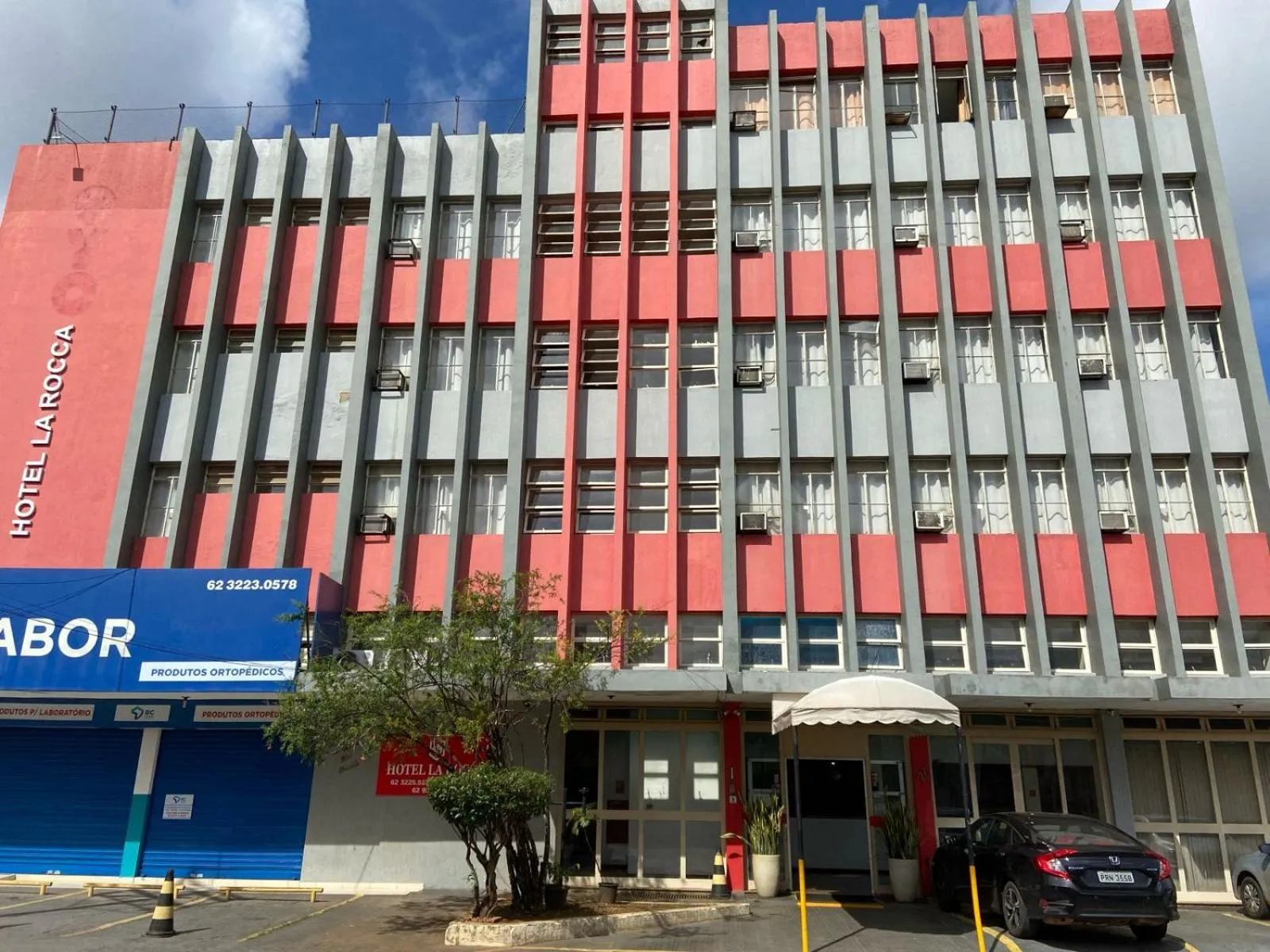 Property building in Hotel La Rocca, Goiânia