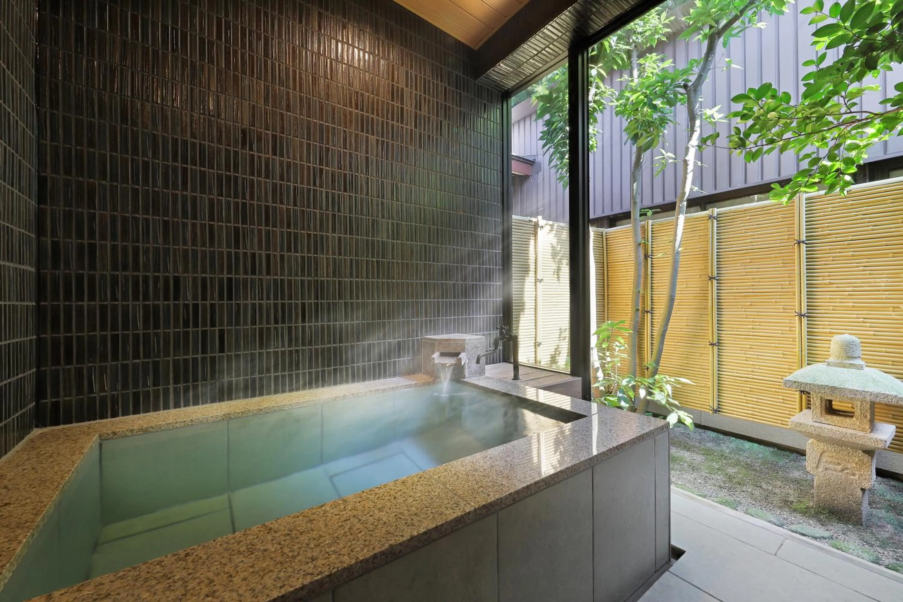 Hot Spring Bath in Tachibanaya