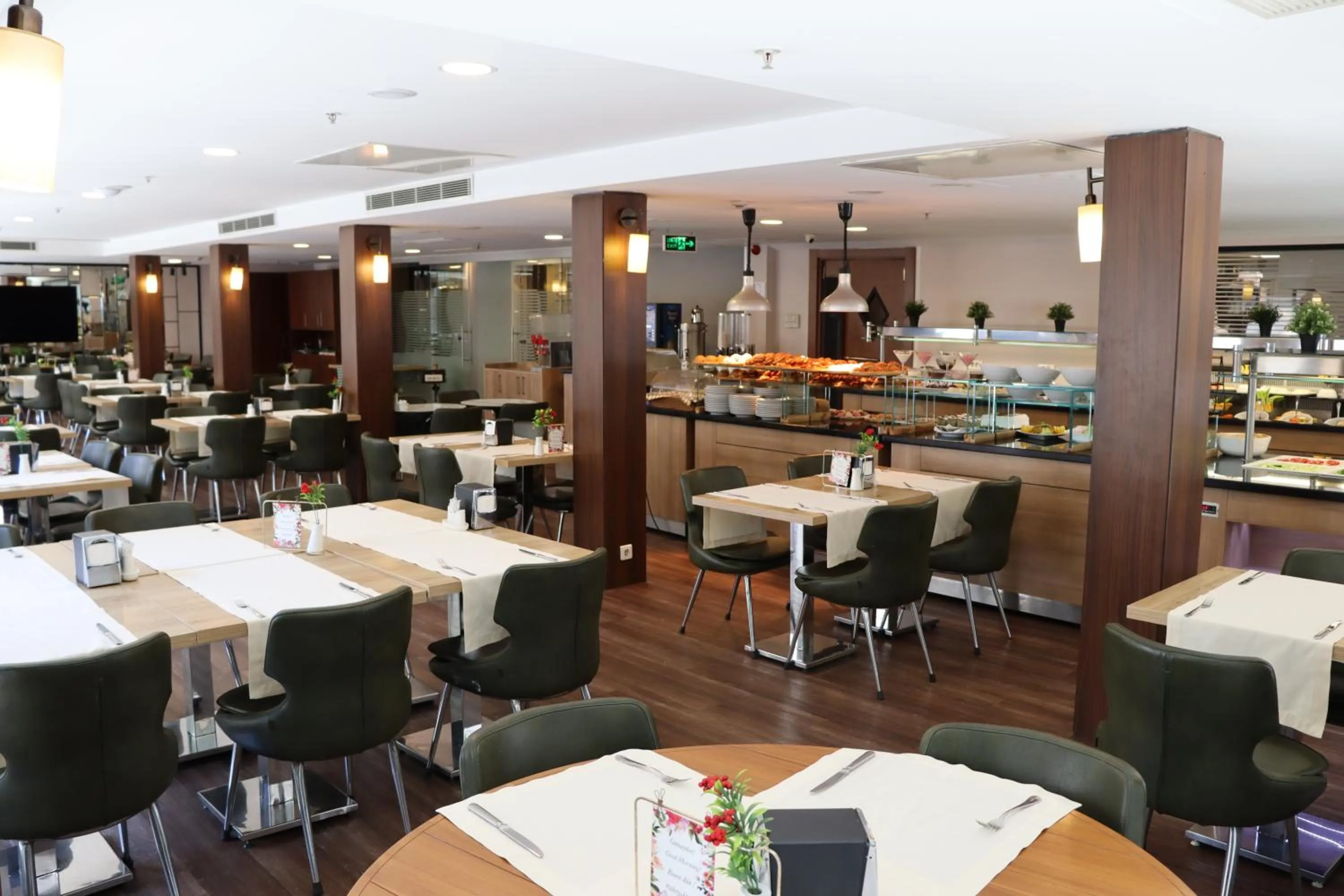 Restaurant/places to eat in Riva Hotel Taksim