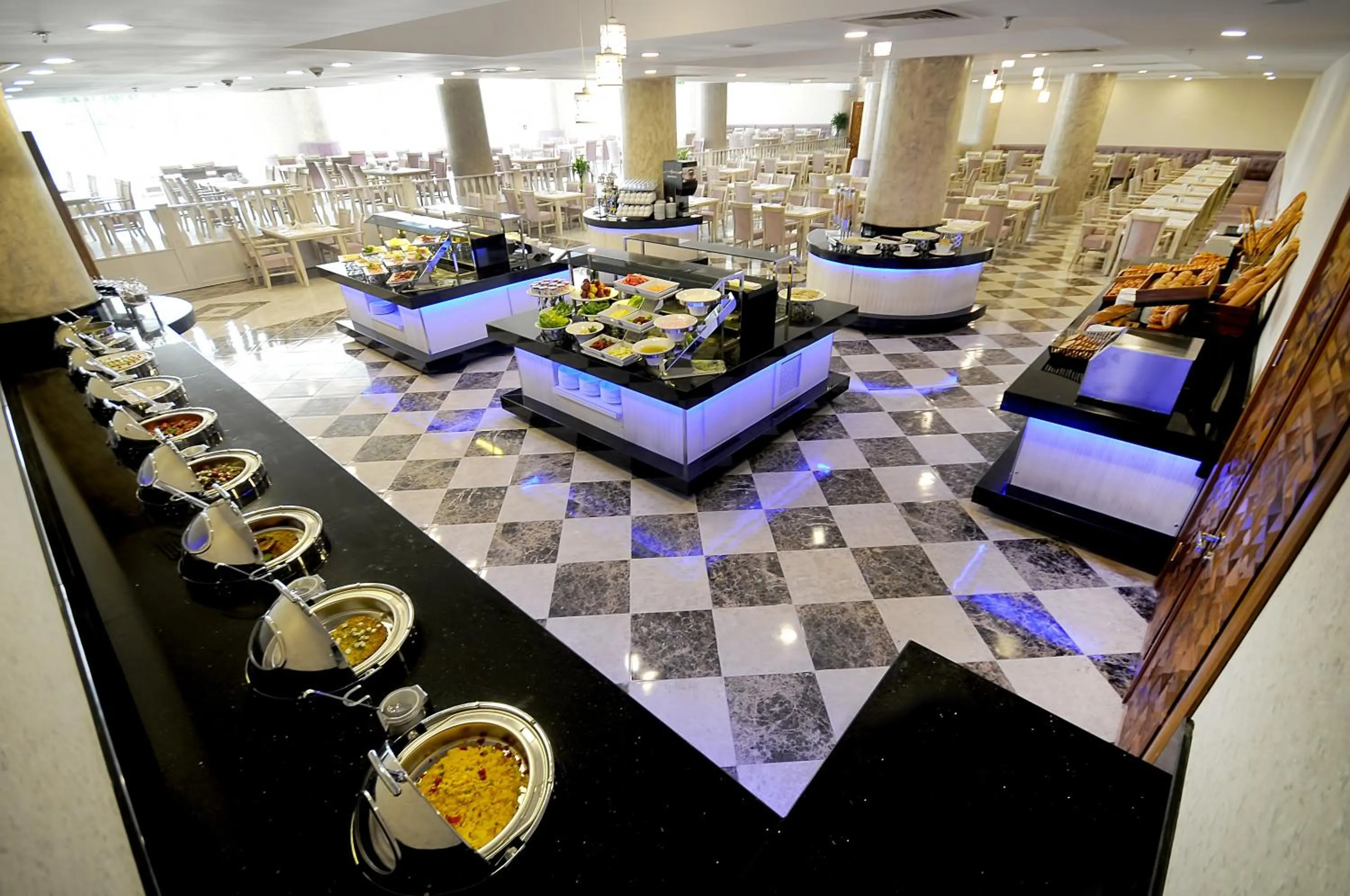 Restaurant/places to eat in Elite Hotels Darica Spa & Convention Center