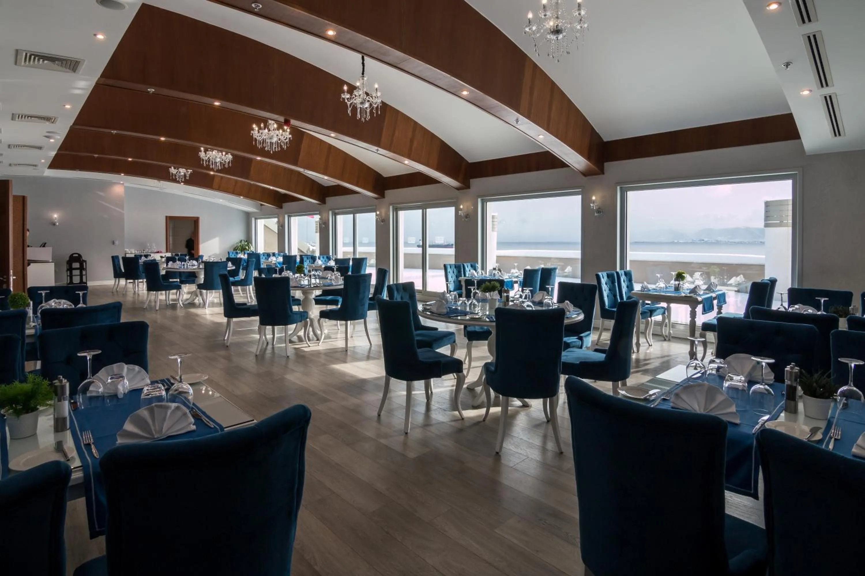 Restaurant/places to eat in Elite Hotels Darica Spa & Convention Center