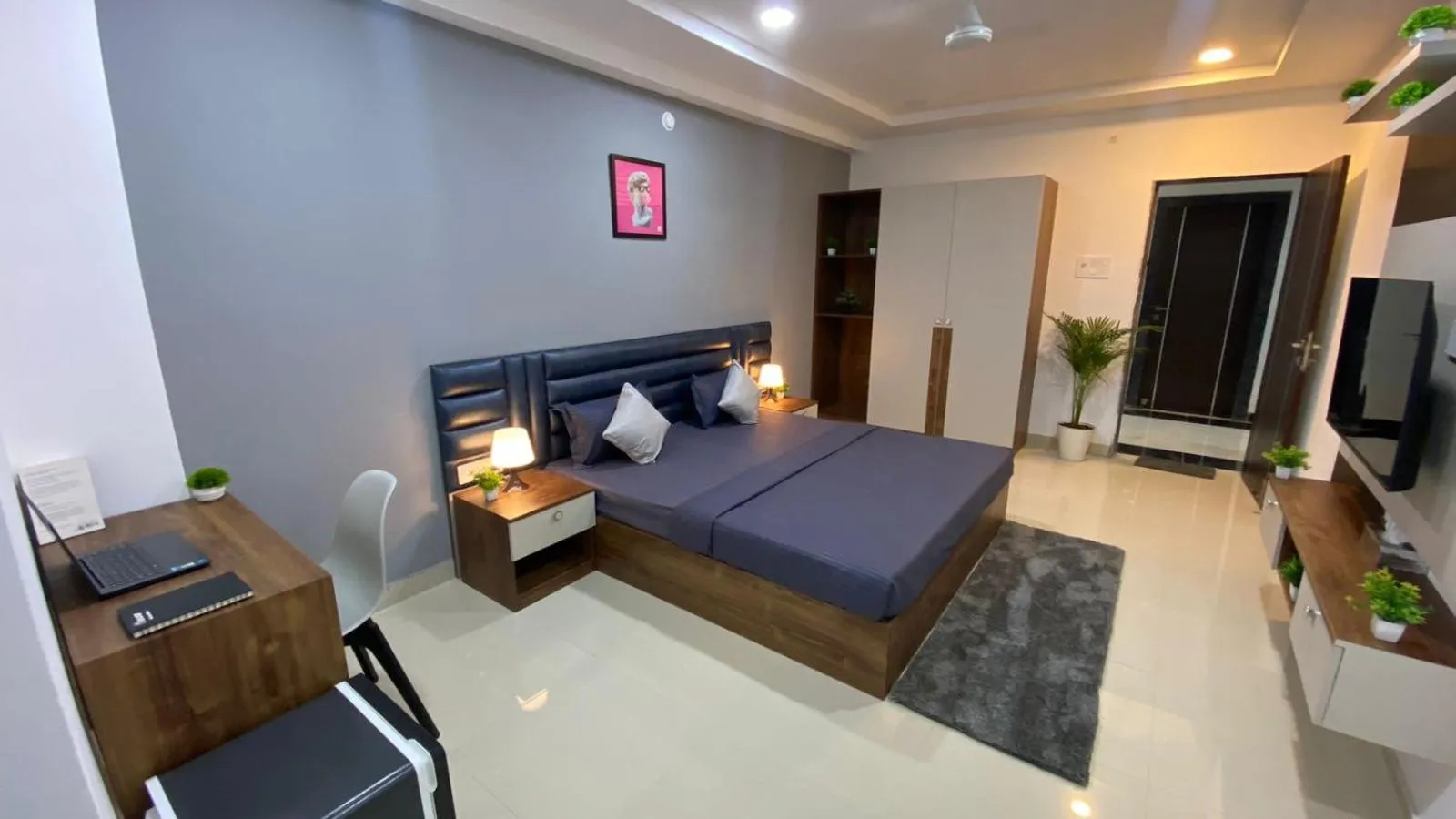 Photo of the whole room, Bed in Housr 78 Madhapur Hitech City Near Yashoda Hospital