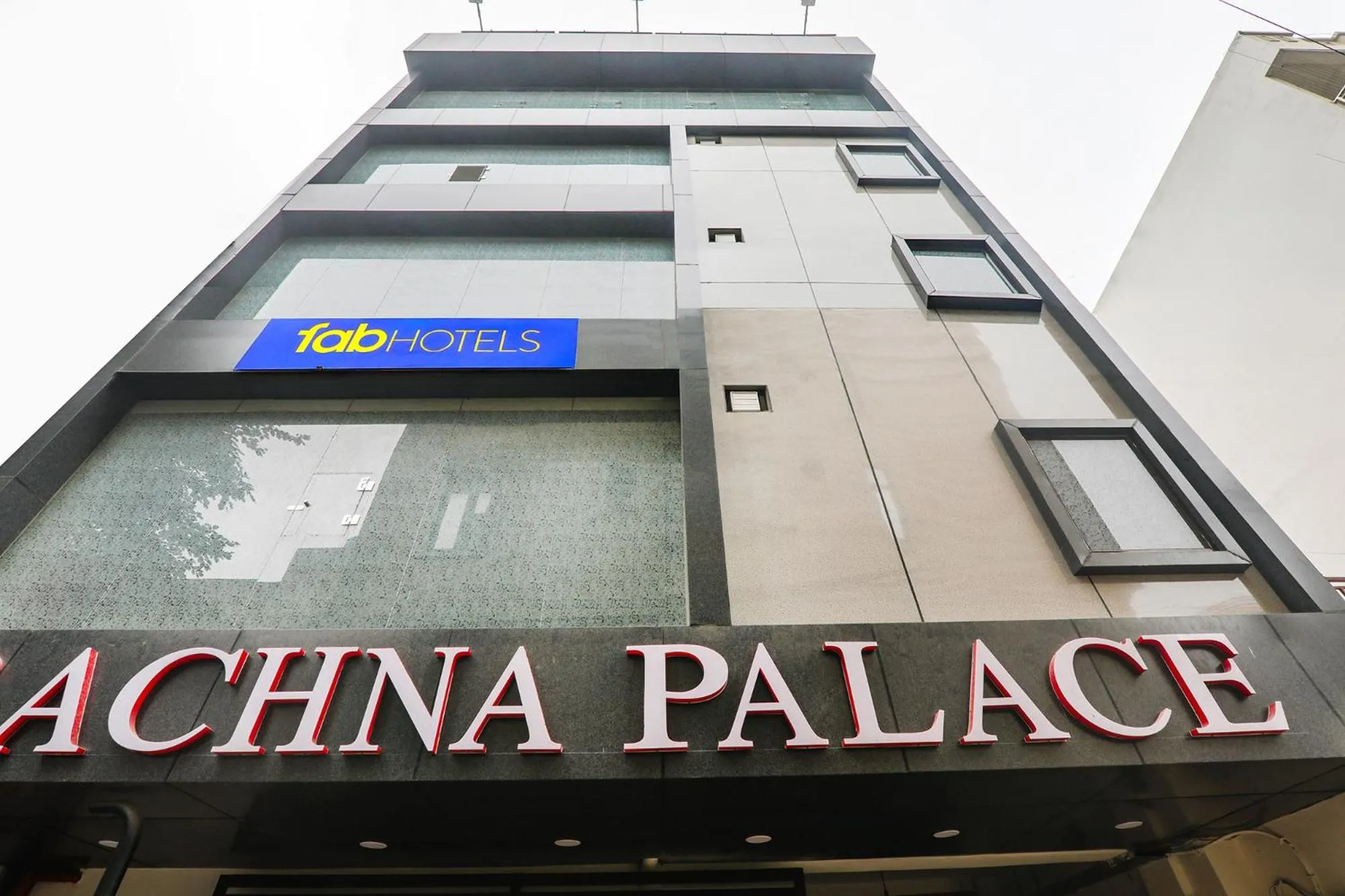 FabHotel Rachna Palace and Banquets - Nr Lekhraj Metro Station