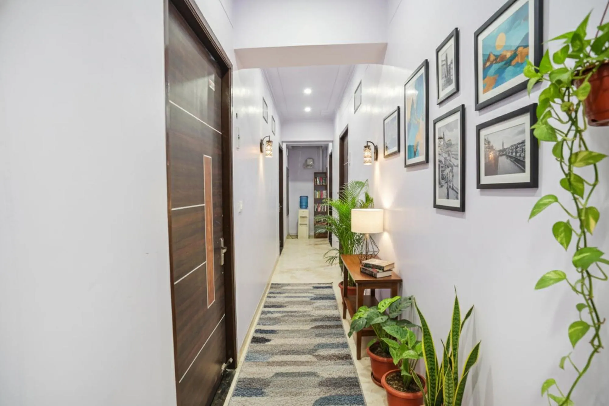 FabHotel Raghav Raj Inn - Nr Bharat Kala Bhavan