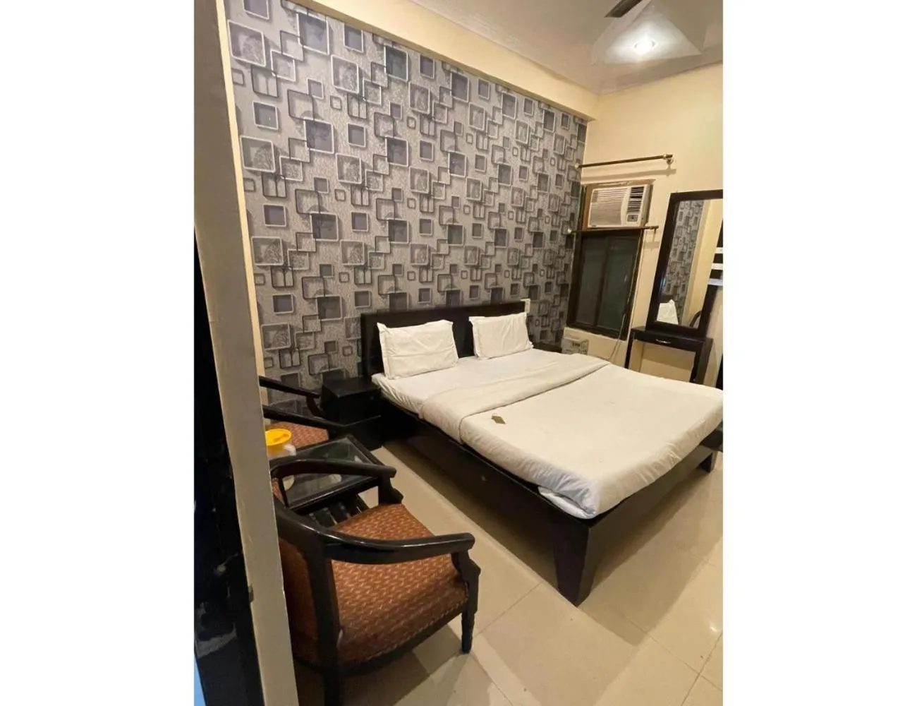 Bed in Hotel Orchid Inn, Haridwar