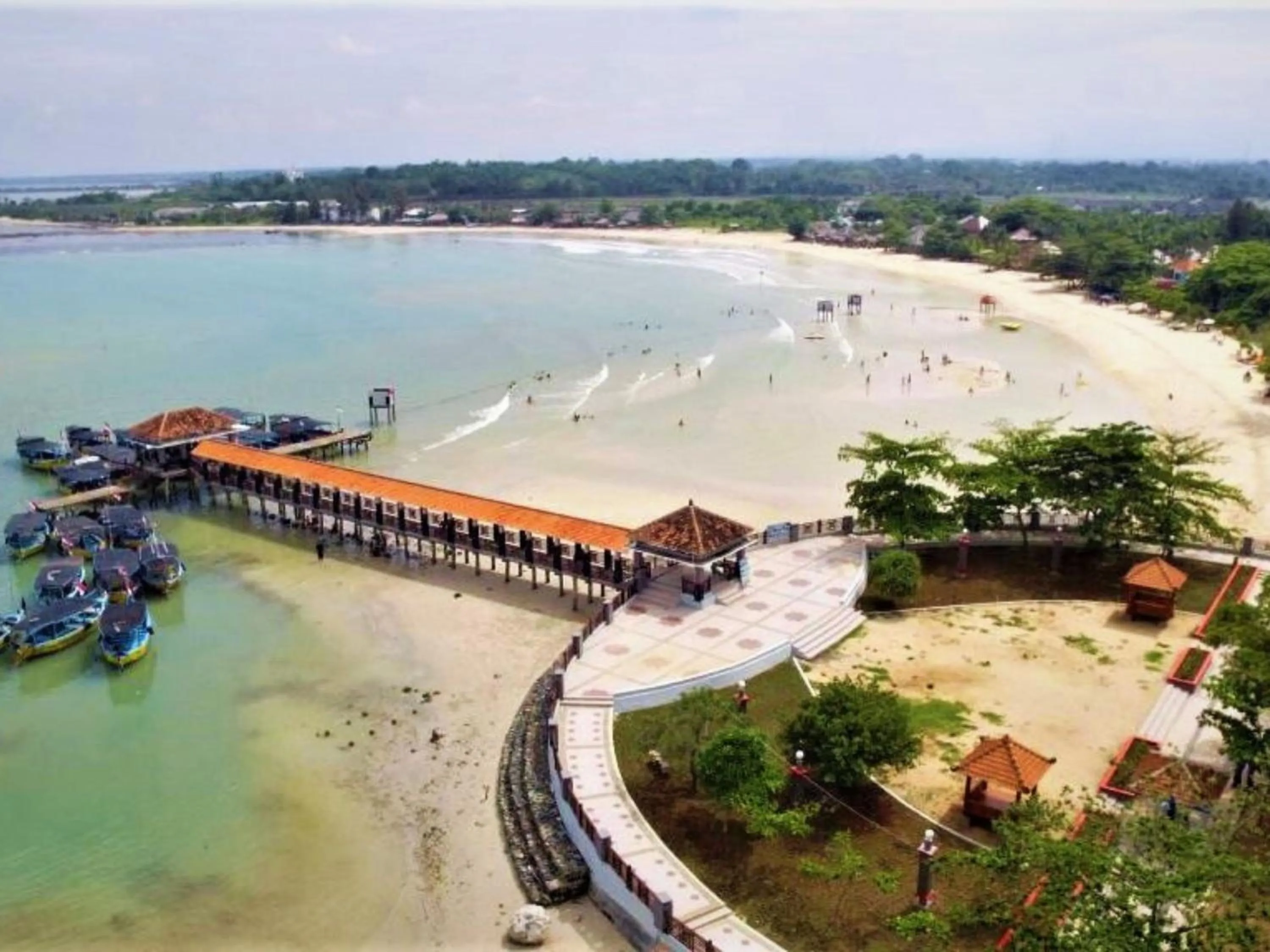 Bandengan Beach Hotel Jepara 2