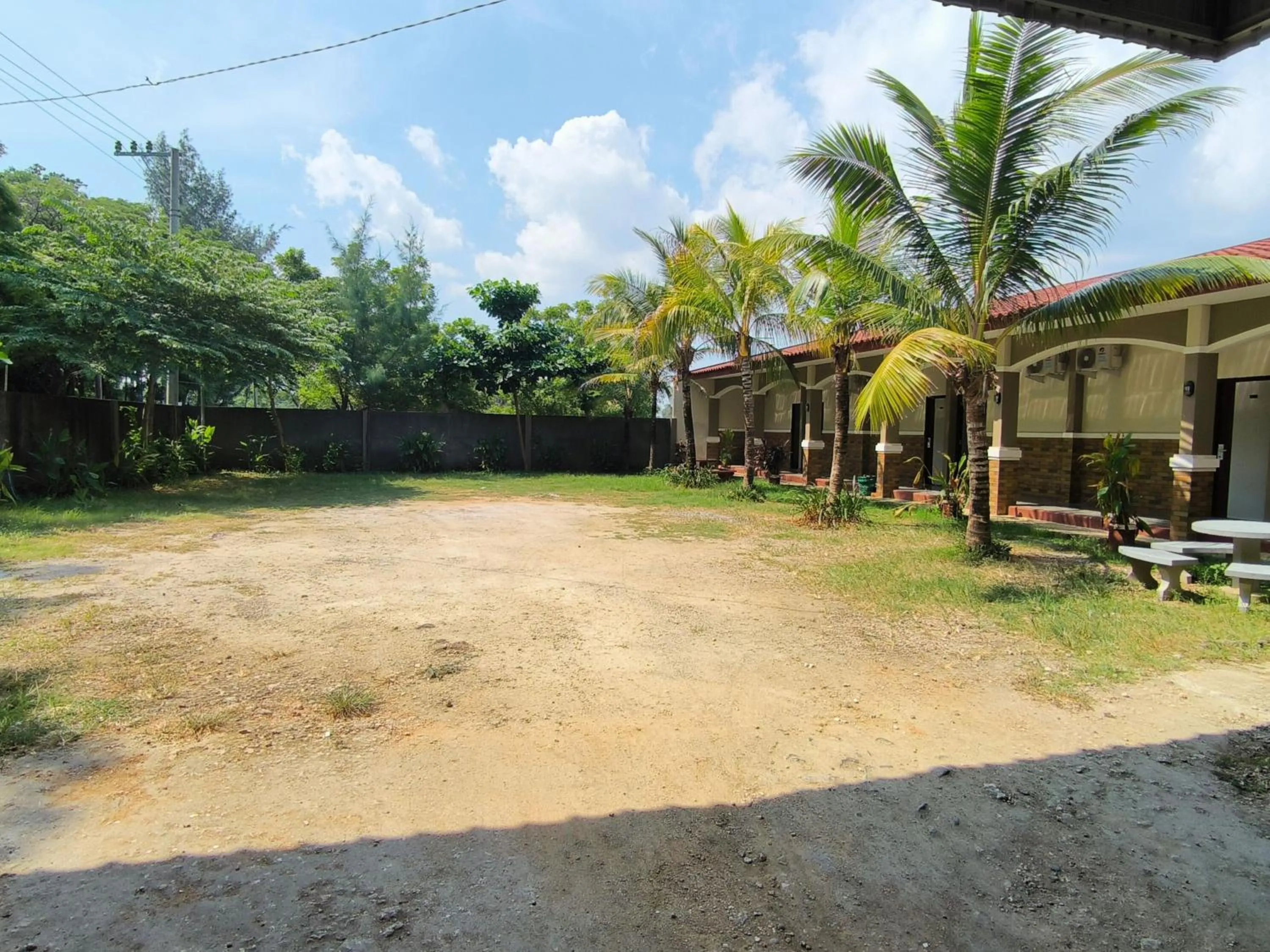 Bandengan Beach Hotel Jepara 2