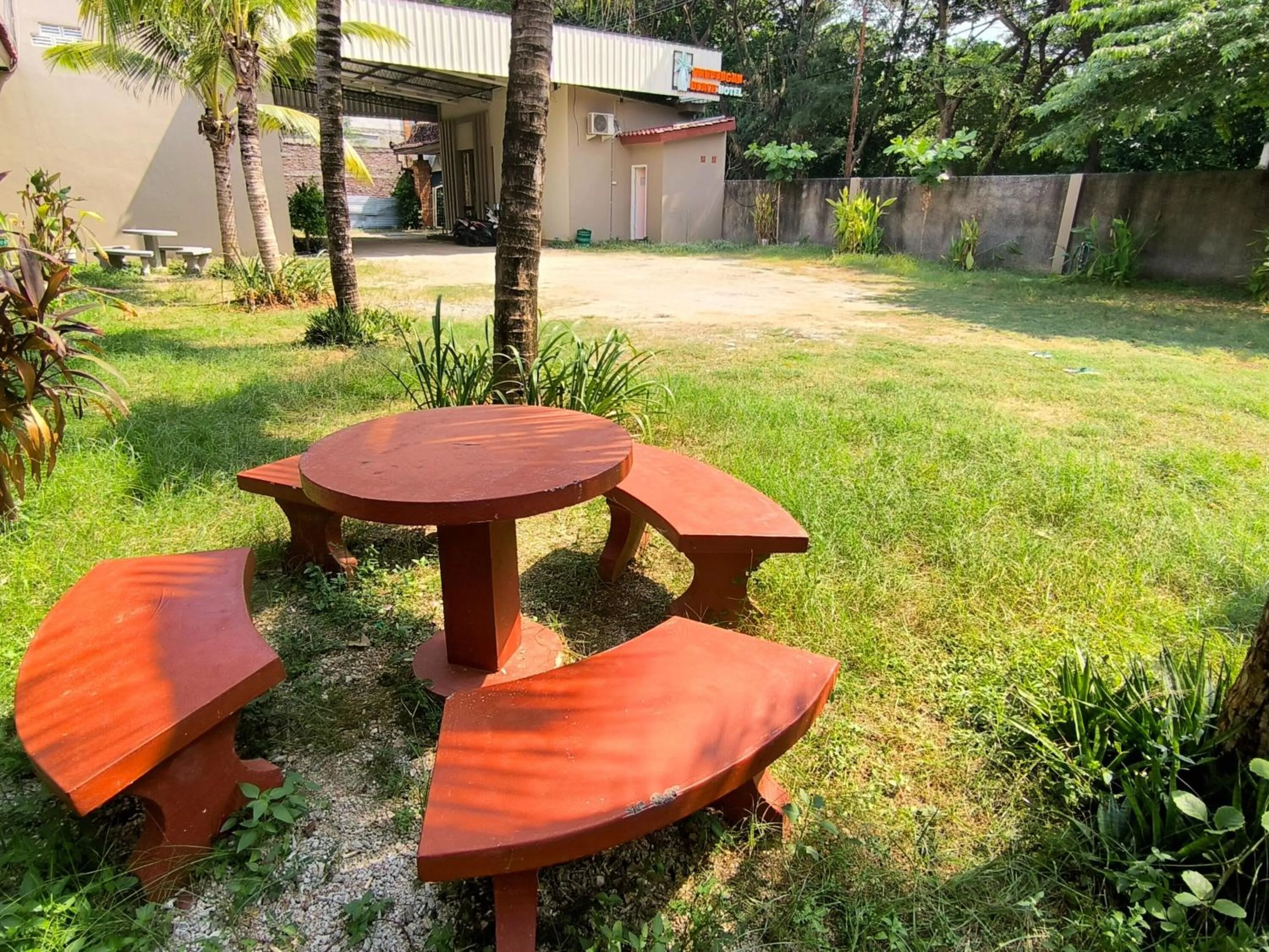 Bandengan Beach Hotel Jepara 2