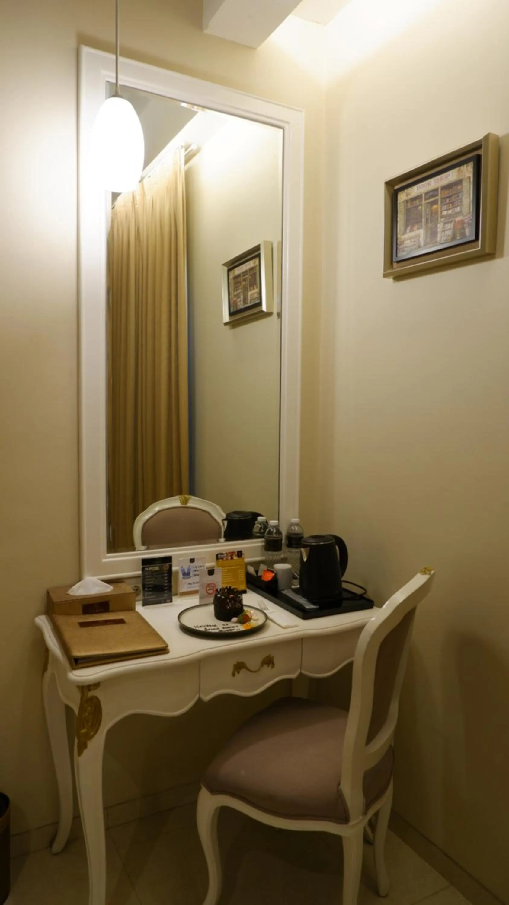 Bedroom in Grand Savero Hotel Bogor