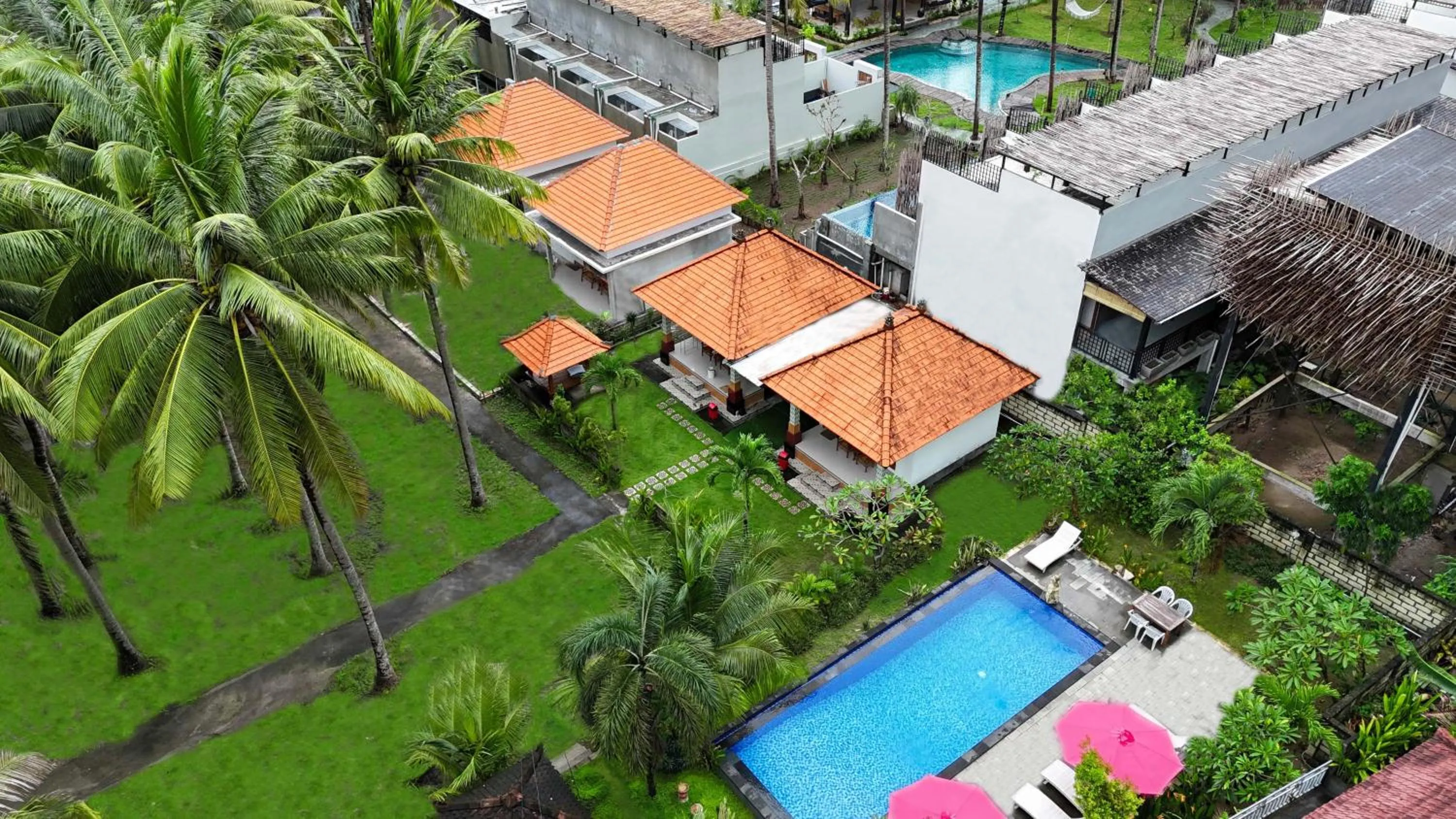 Property building in Coconut Hill Cottage