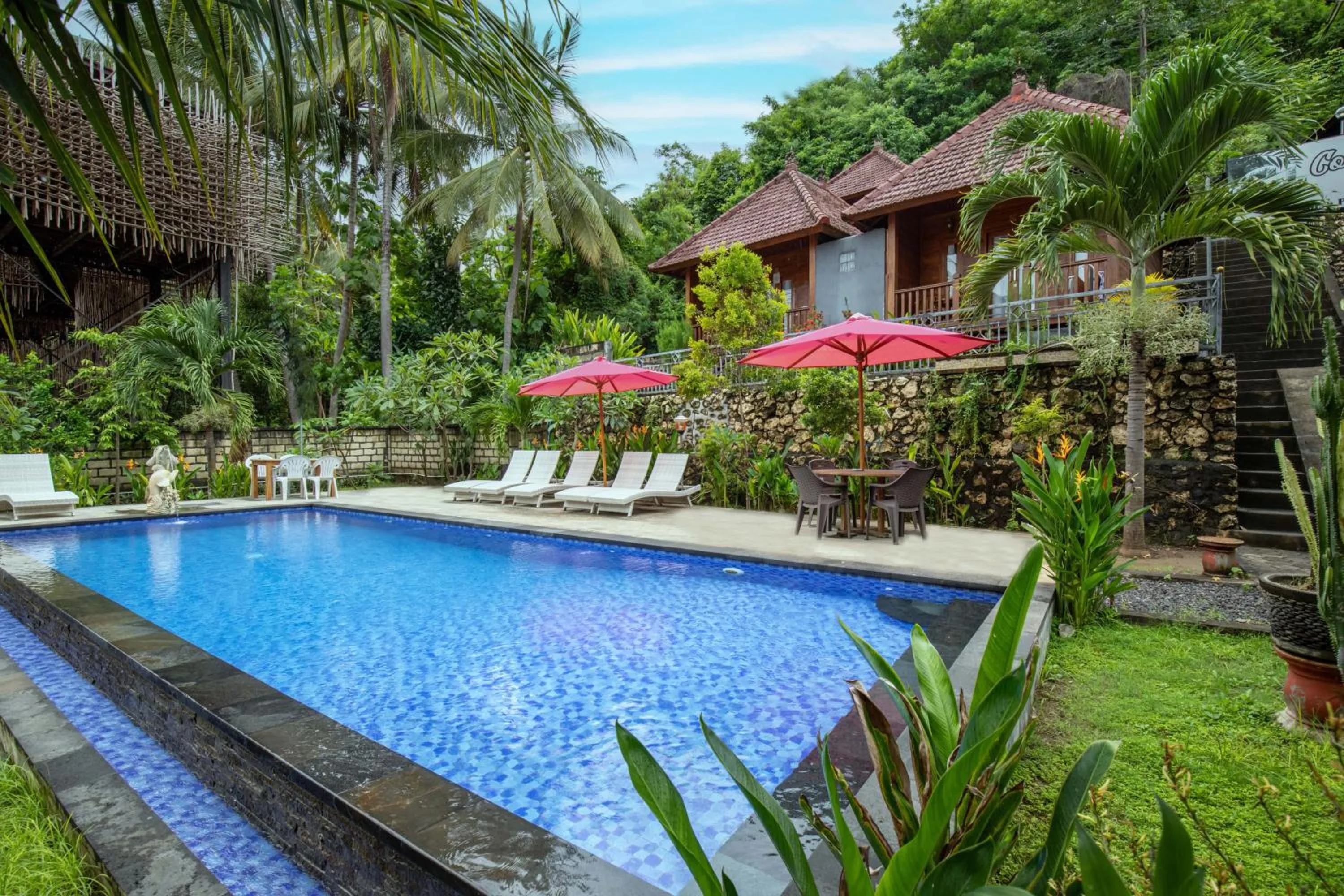 Swimming pool in Coconut Hill Cottage