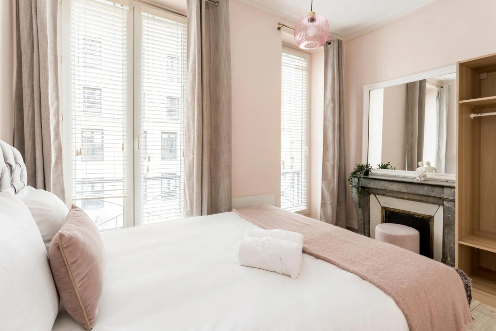 Bed in Reva Suites