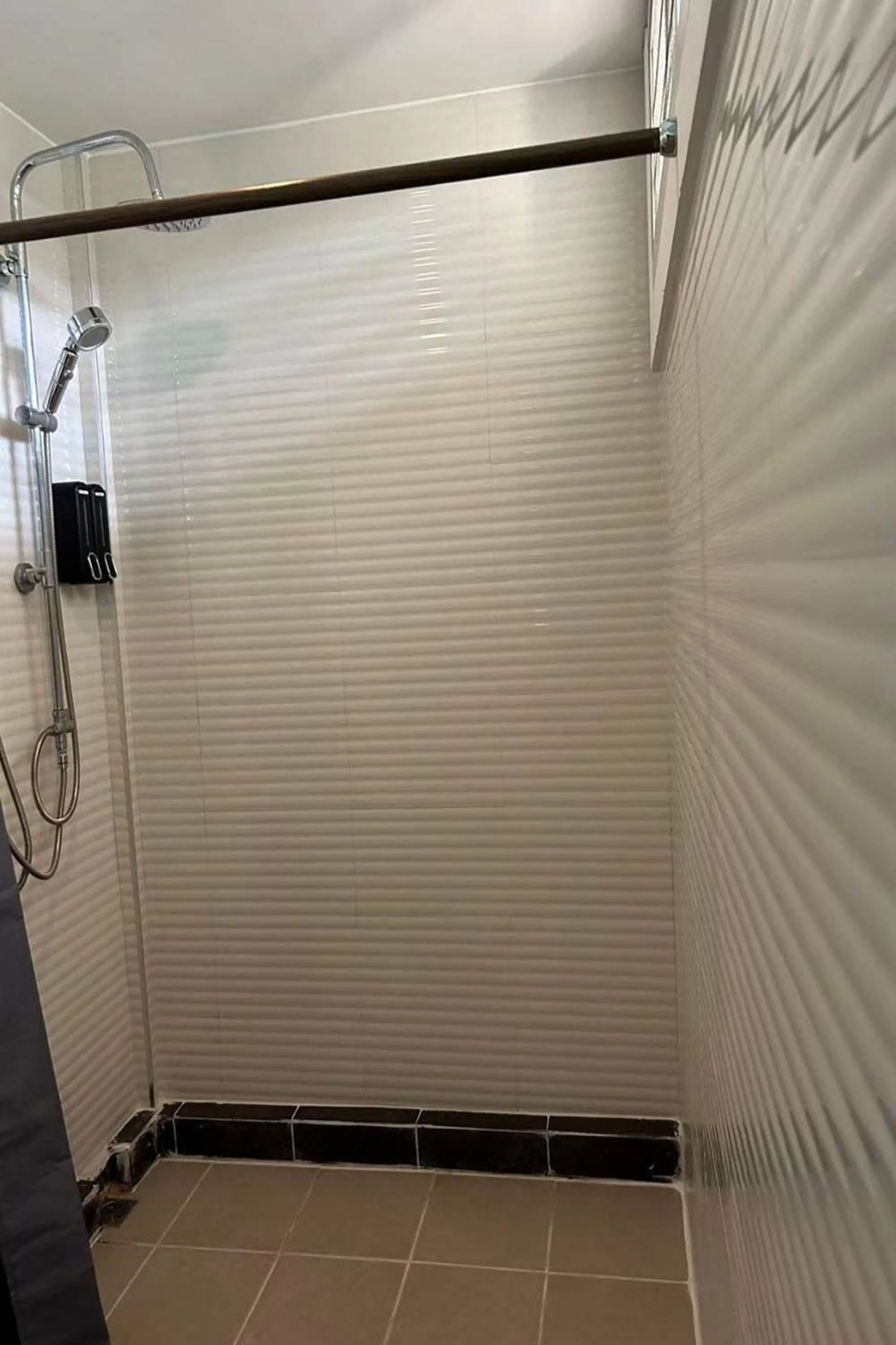 Shower in Norn-Nanta House