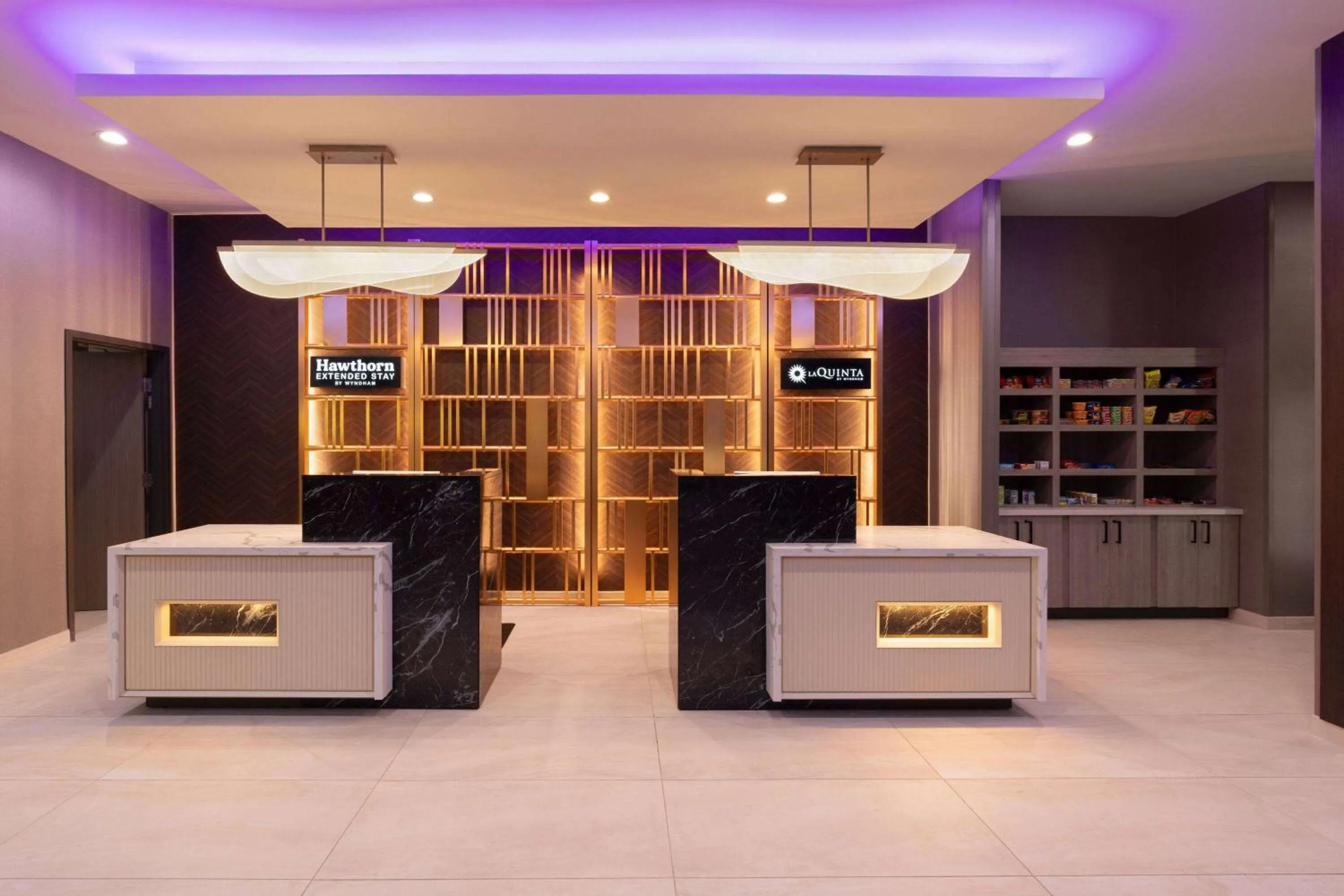 Lobby or reception in La Quinta Inn & Suites by Wyndham DeSoto