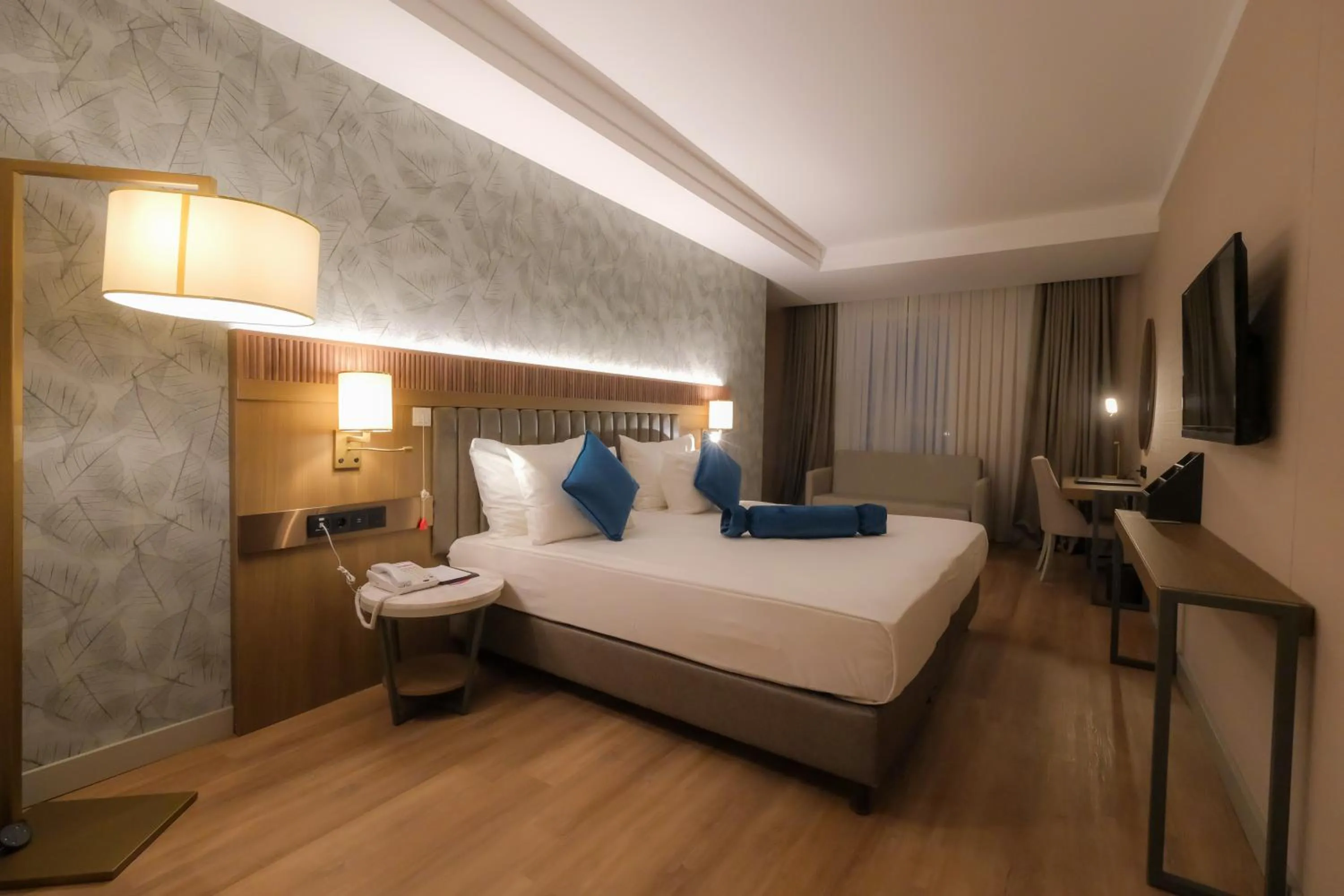 Photo of the whole room, Bed in Ramada Encore by Wyndham Konya Karatay