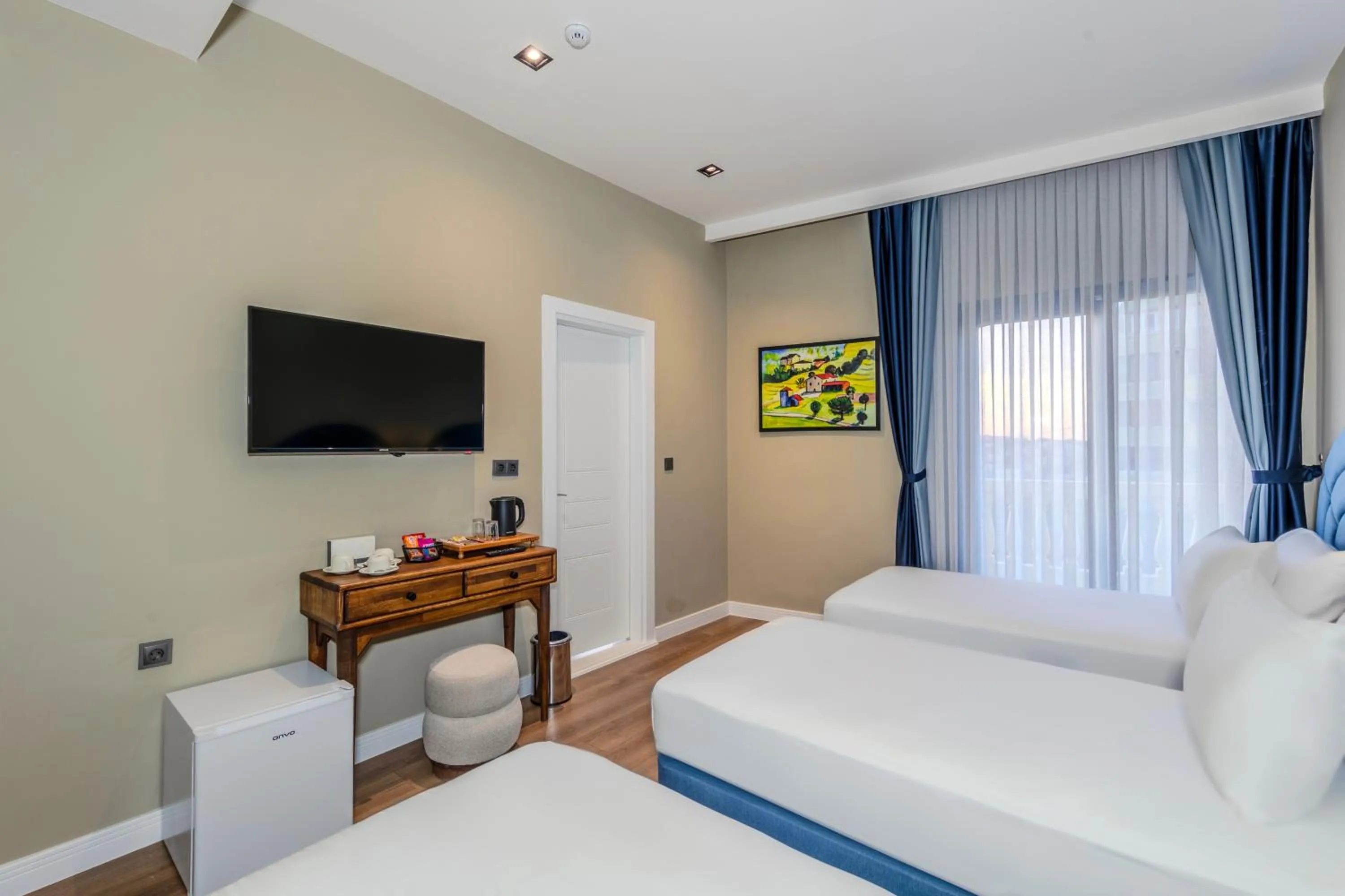 Bed in Nenessa Airport Hotel