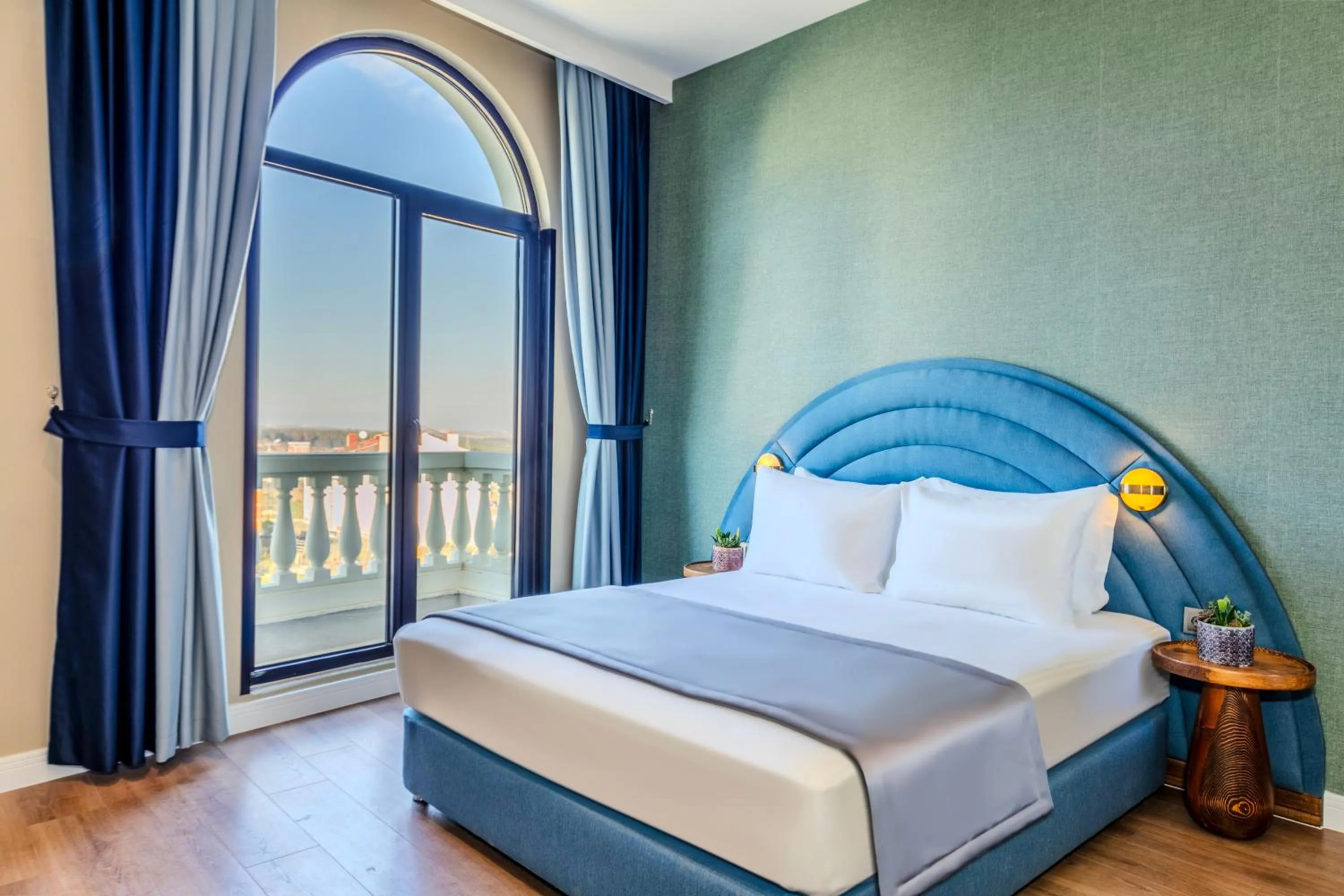 View (from property/room), Bed in Nenessa Airport Hotel