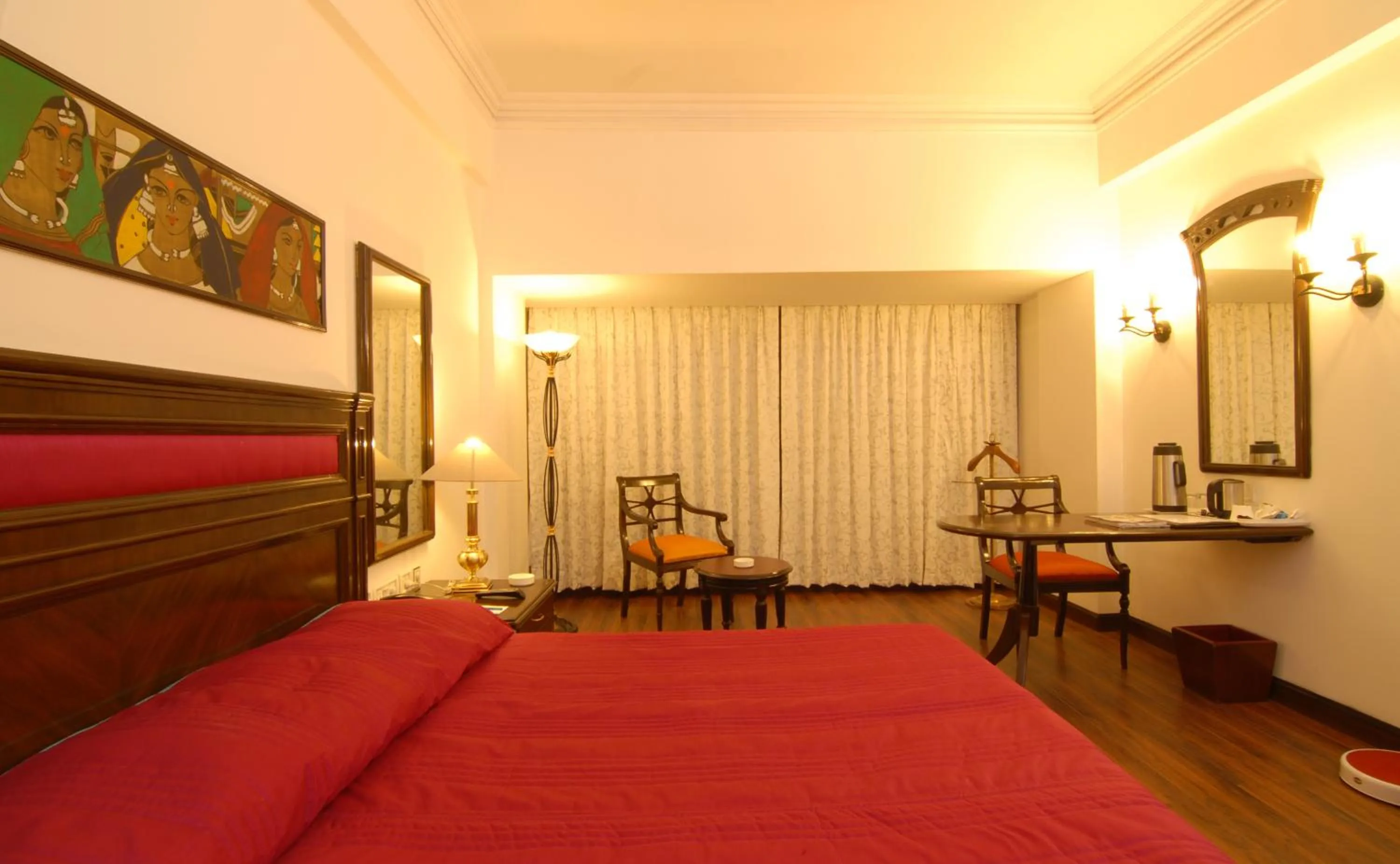 Bed in Chanakya Hotel, Patna