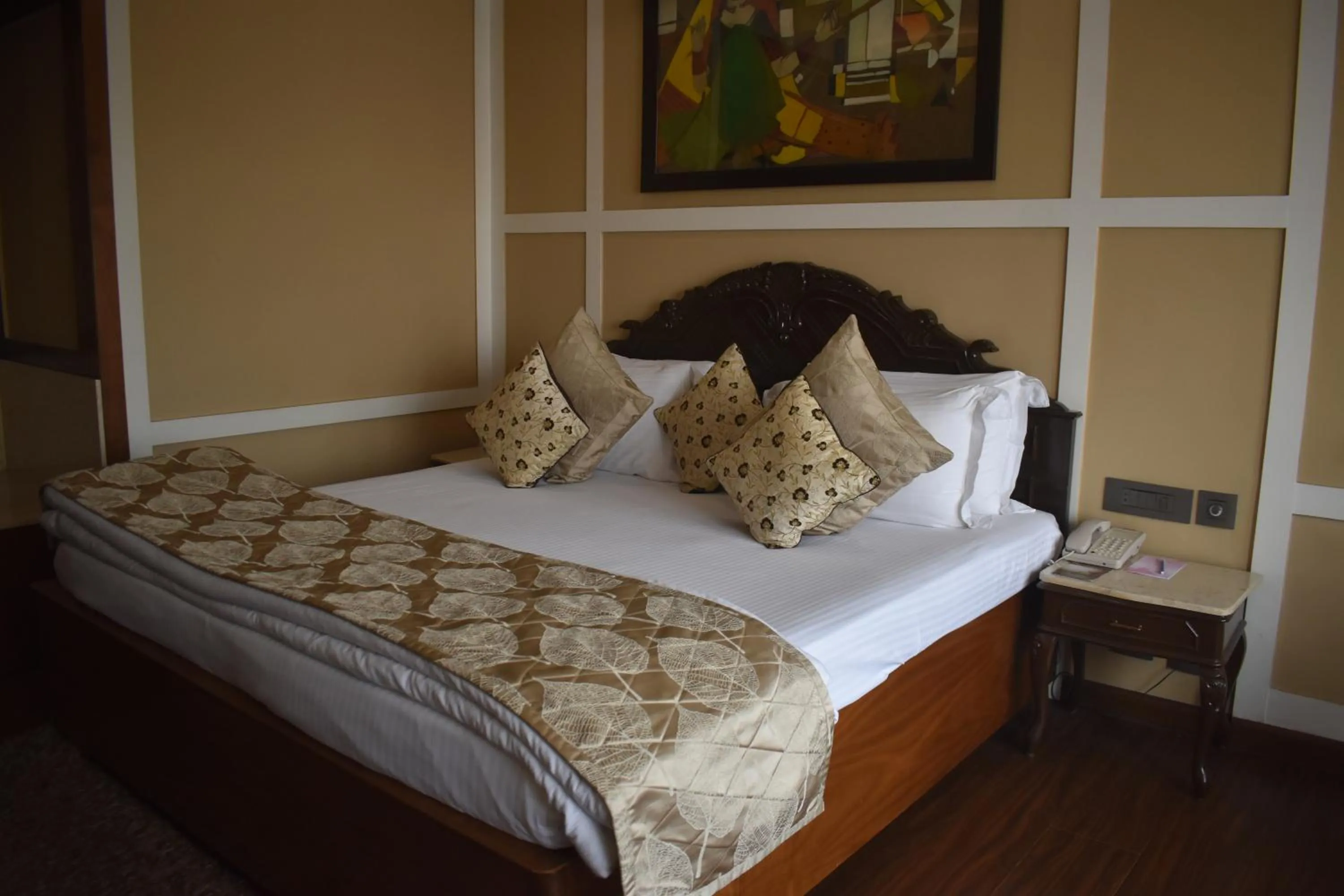 Bedroom, Bed in Chanakya Hotel, Patna