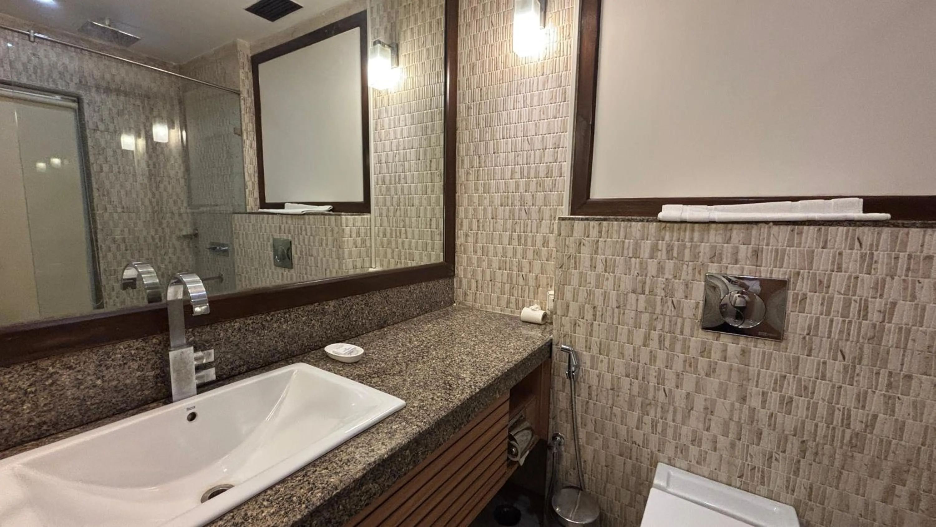 Chanakya Hotel, Patna