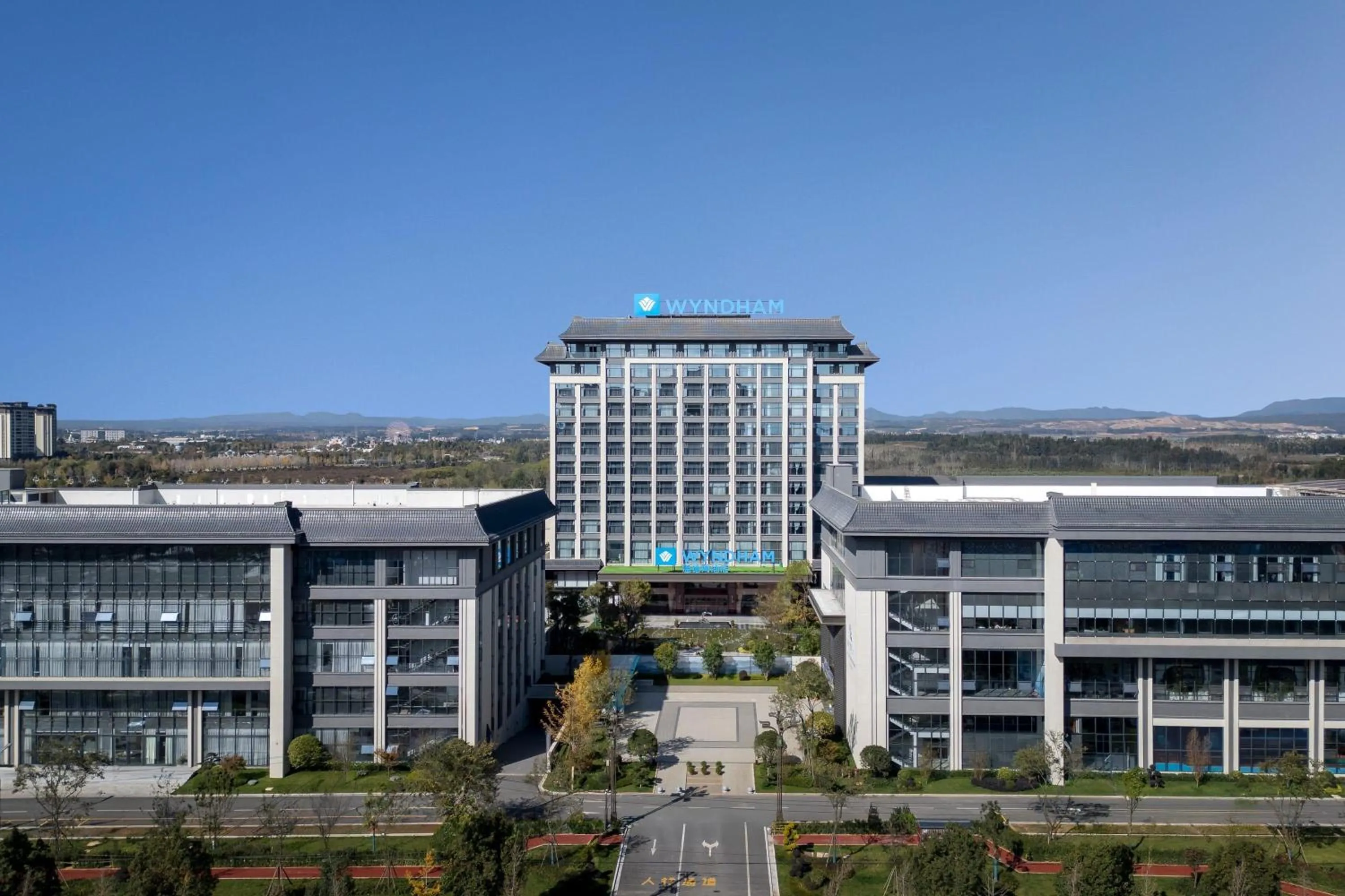 Property building in Wyndham Qujing Luliang