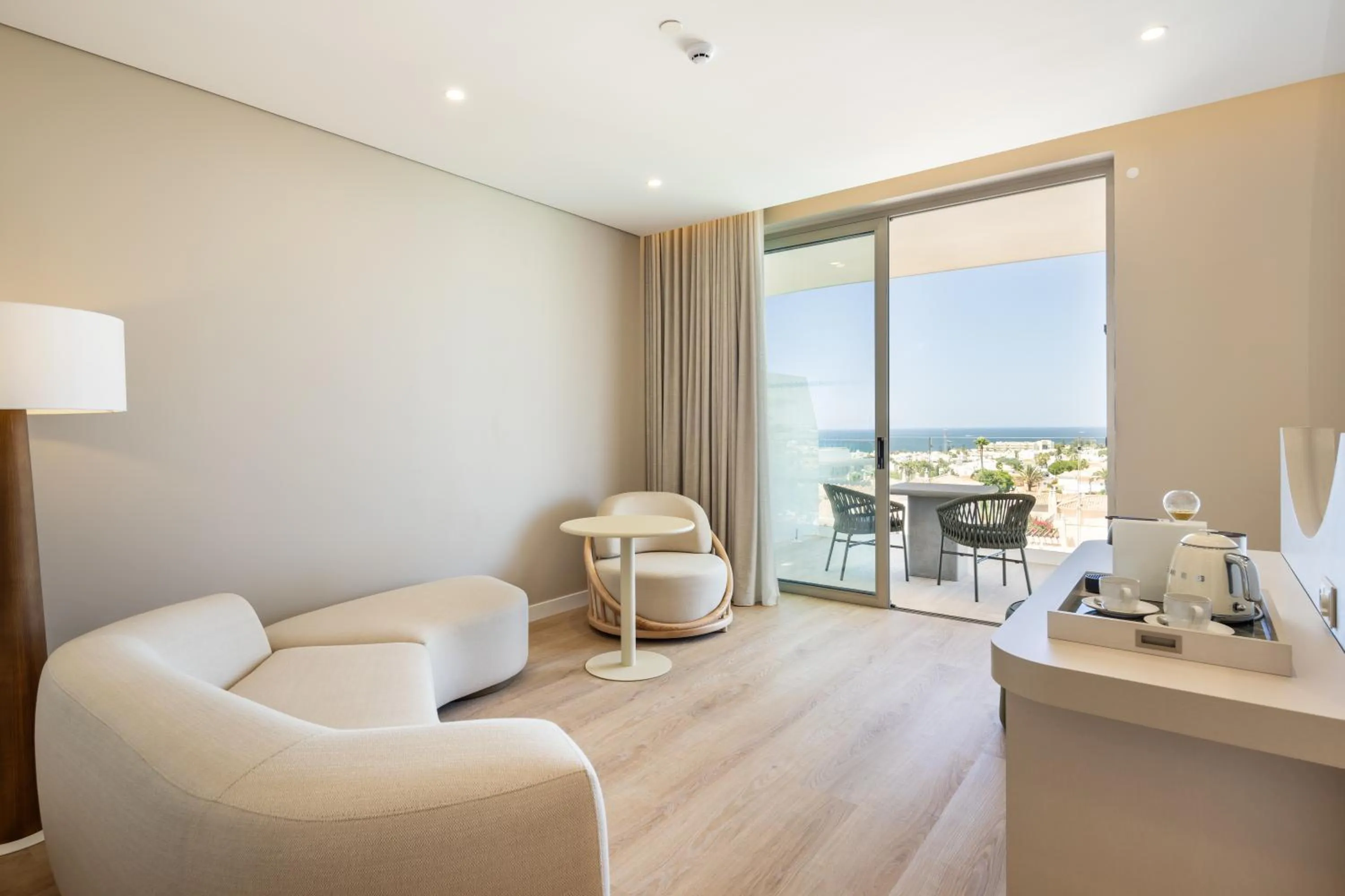 Living room in Castelo Suites Hotel