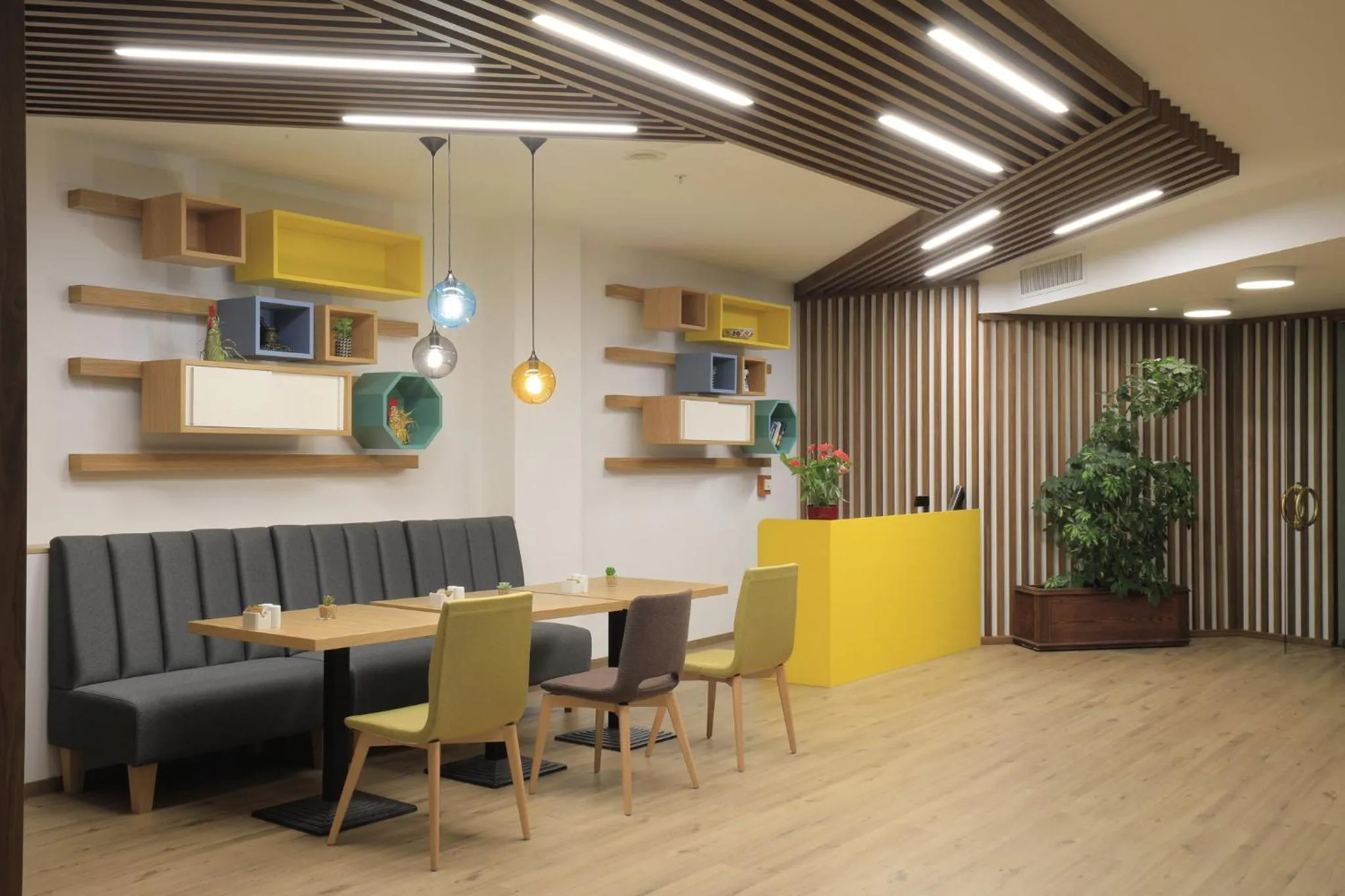 Restaurant/places to eat in Holiday Inn Skopje by IHG