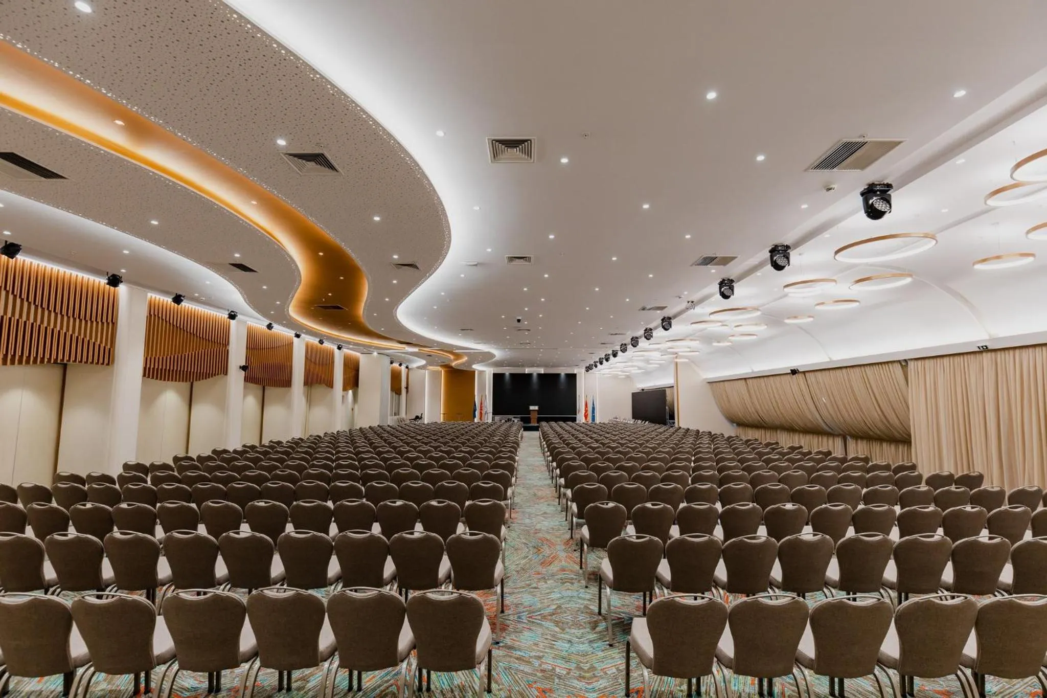 Meeting/conference room in Holiday Inn Skopje by IHG