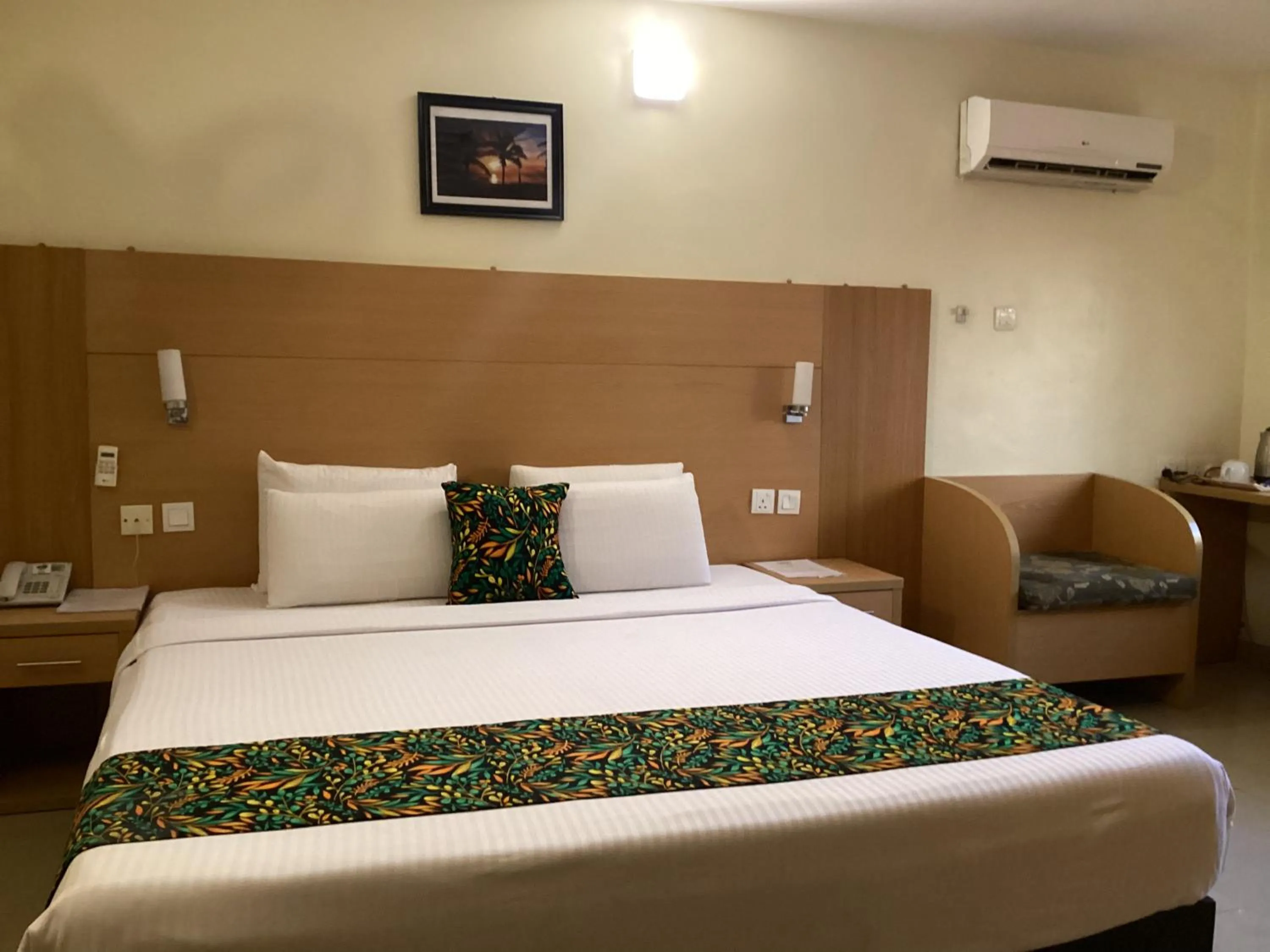 Bed in Adis Hotels Ibadan