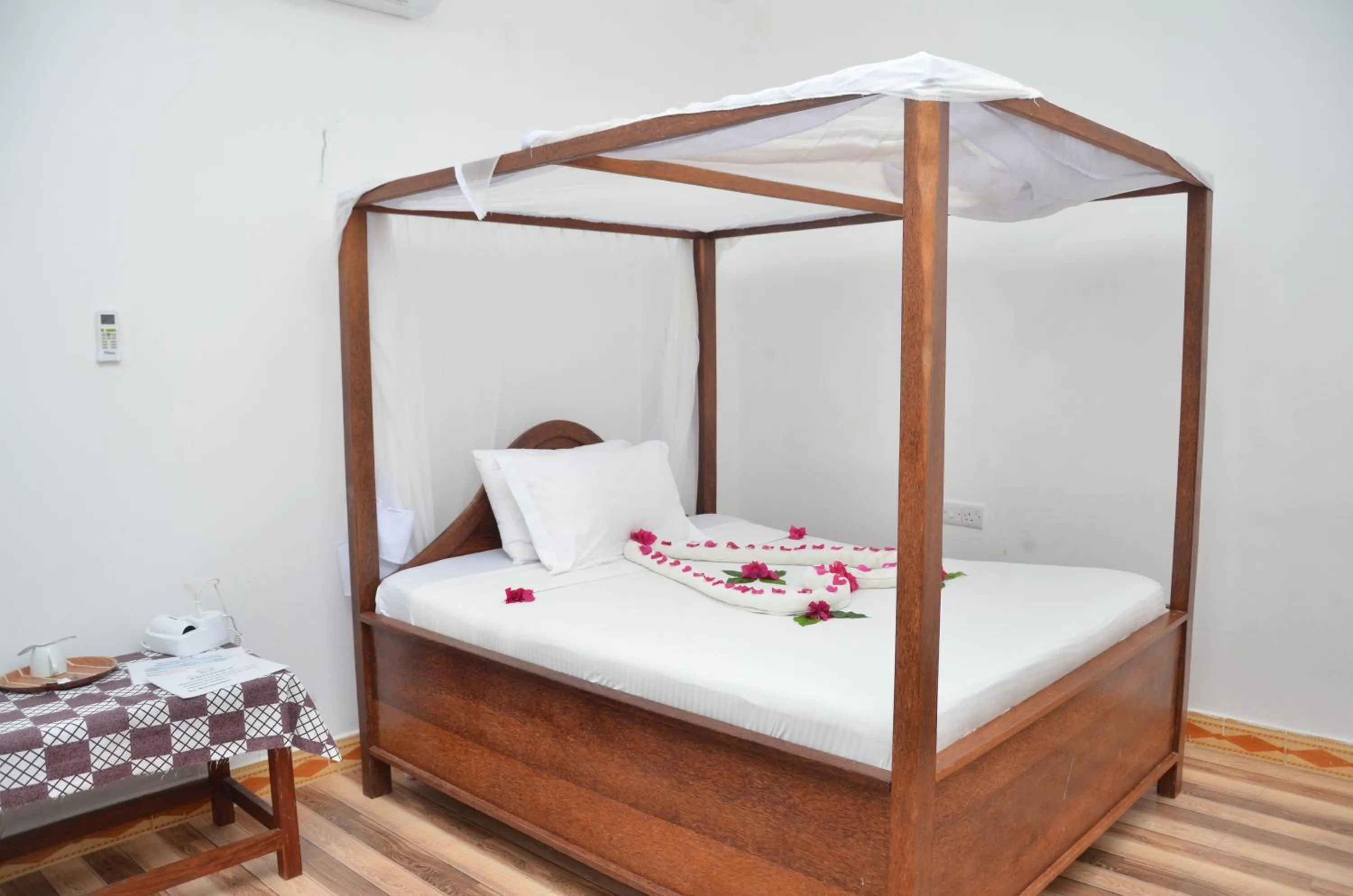 Bed in Bagamoyo Spice Villa