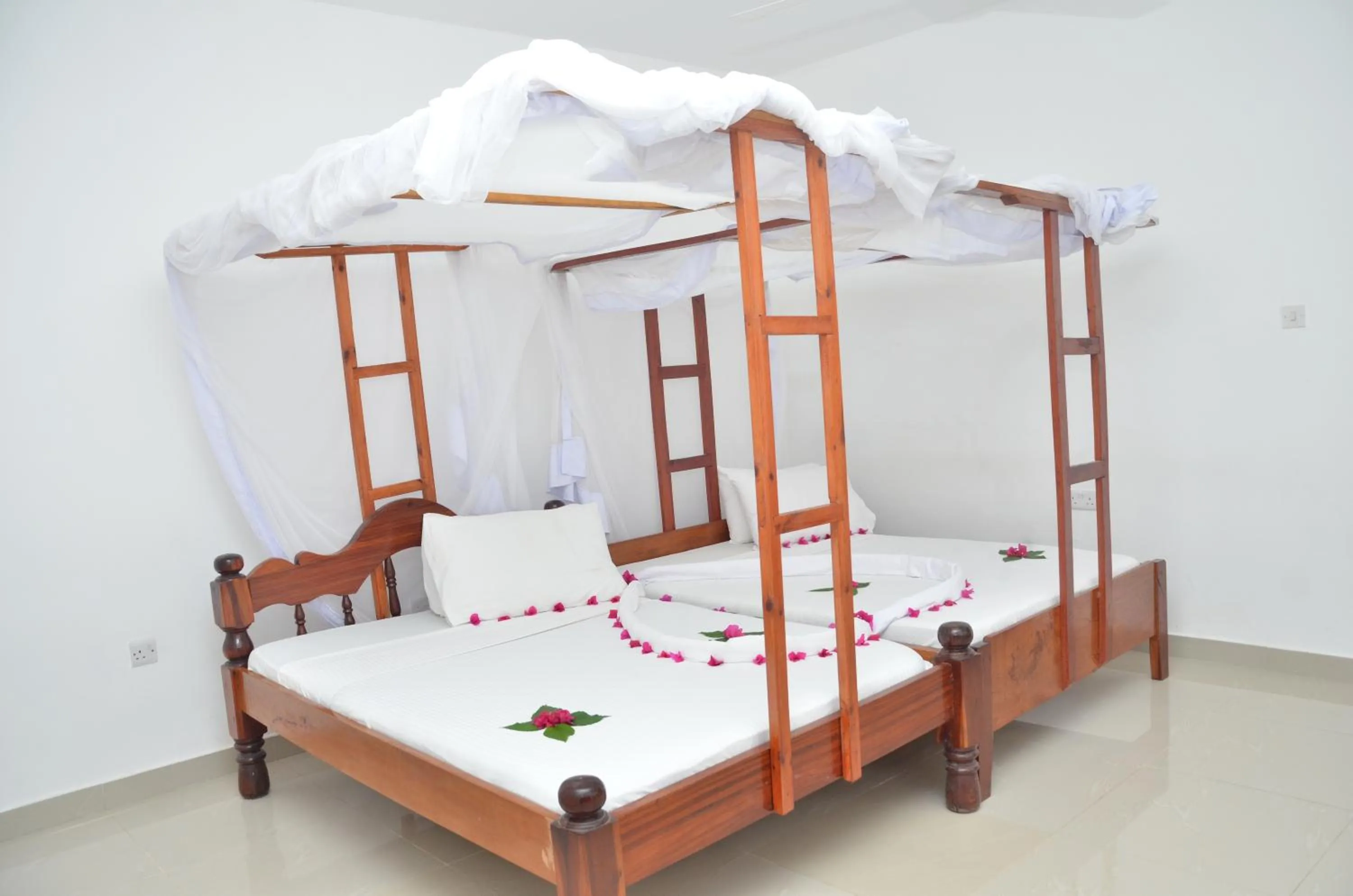 Bed in Bagamoyo Spice Villa