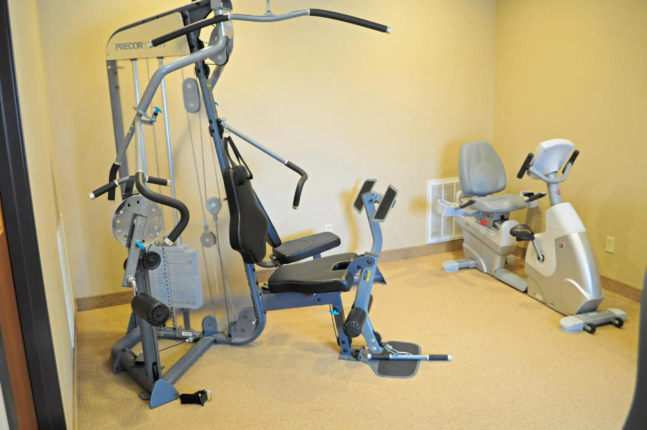Fitness centre/facilities in Corporate East Hotel