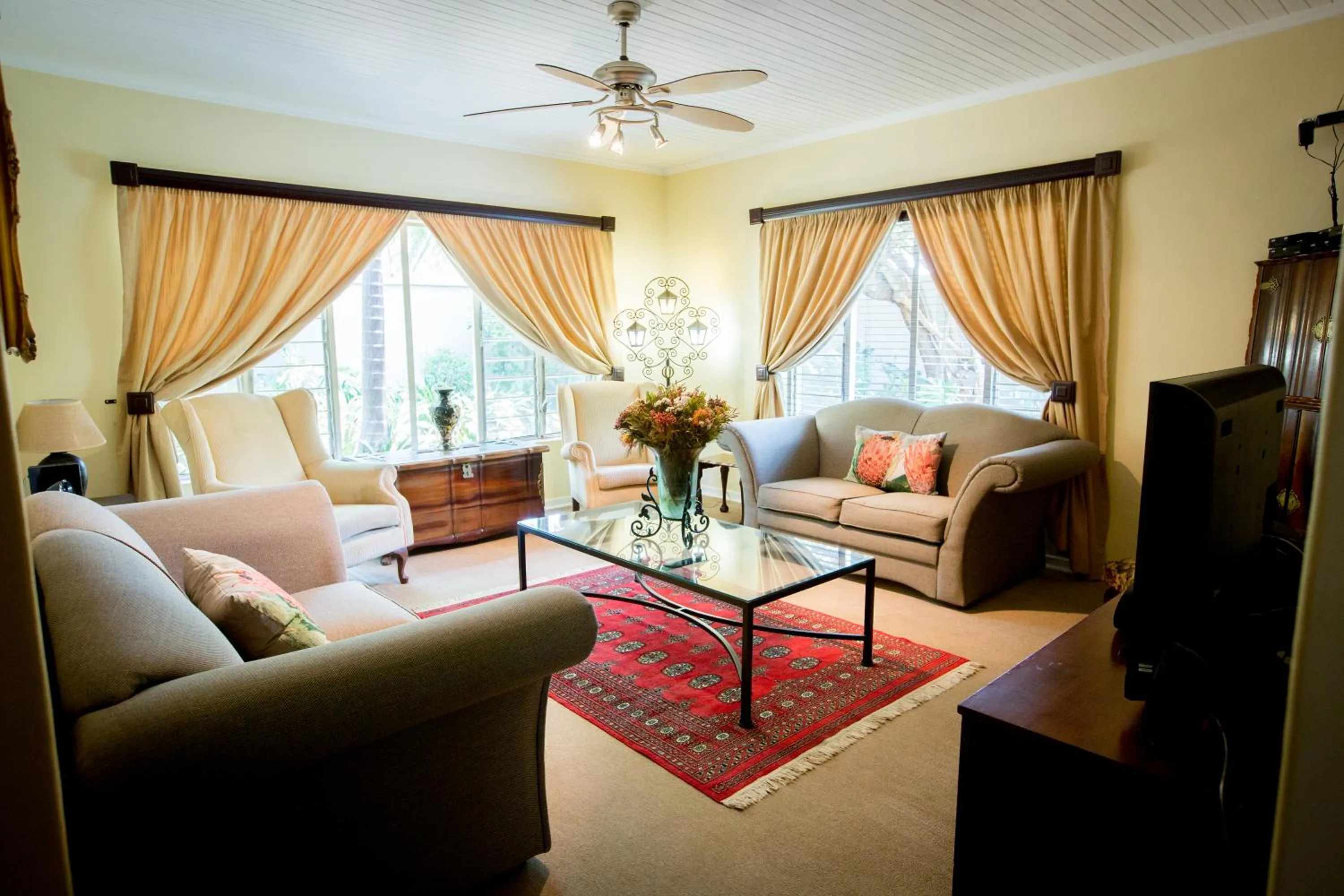 Lounge or bar in Loerie Guesthouse