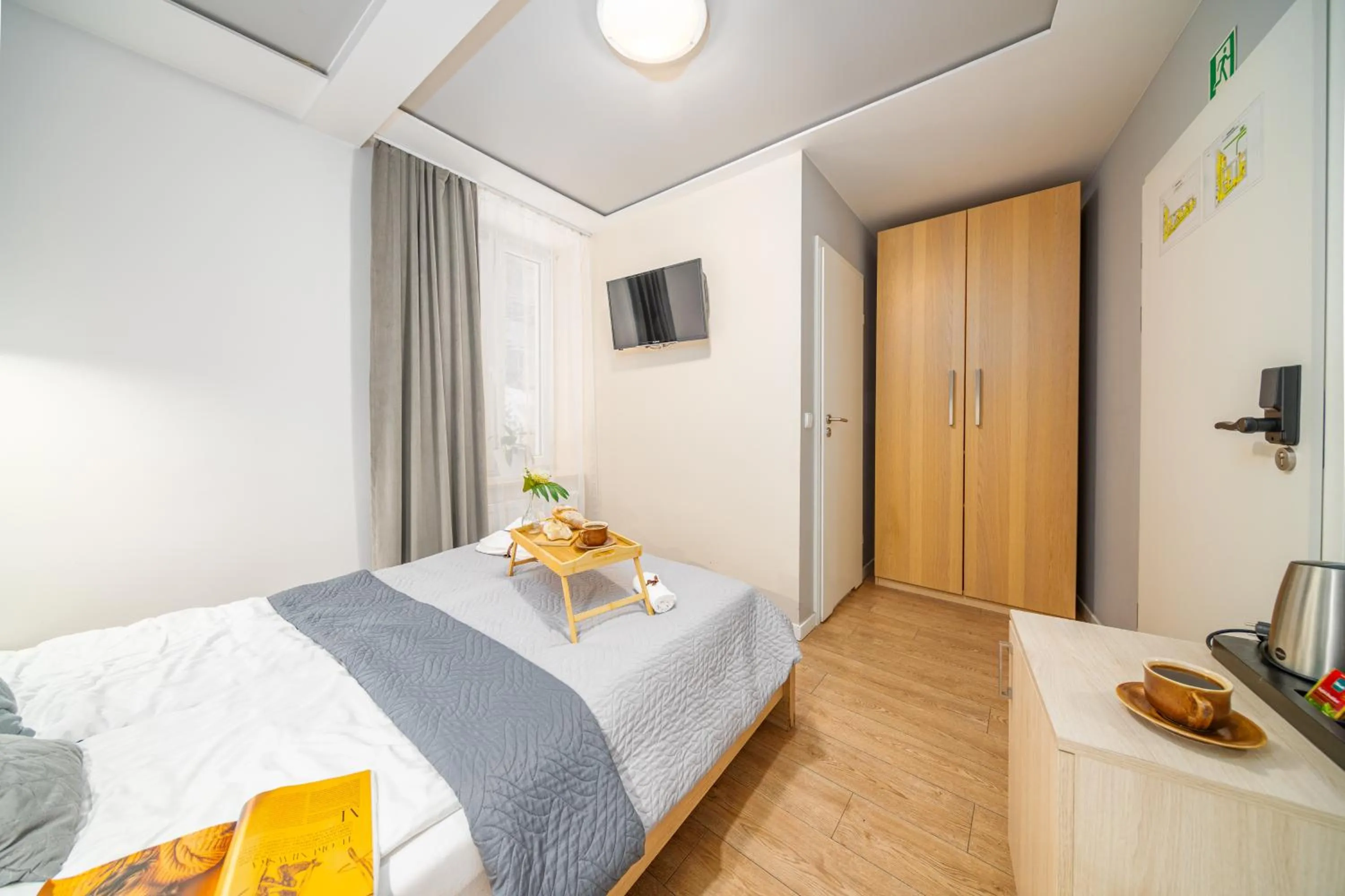 Bed in Apartamenty Platinia - komfortowe noclegi Kraków Stare Miasto