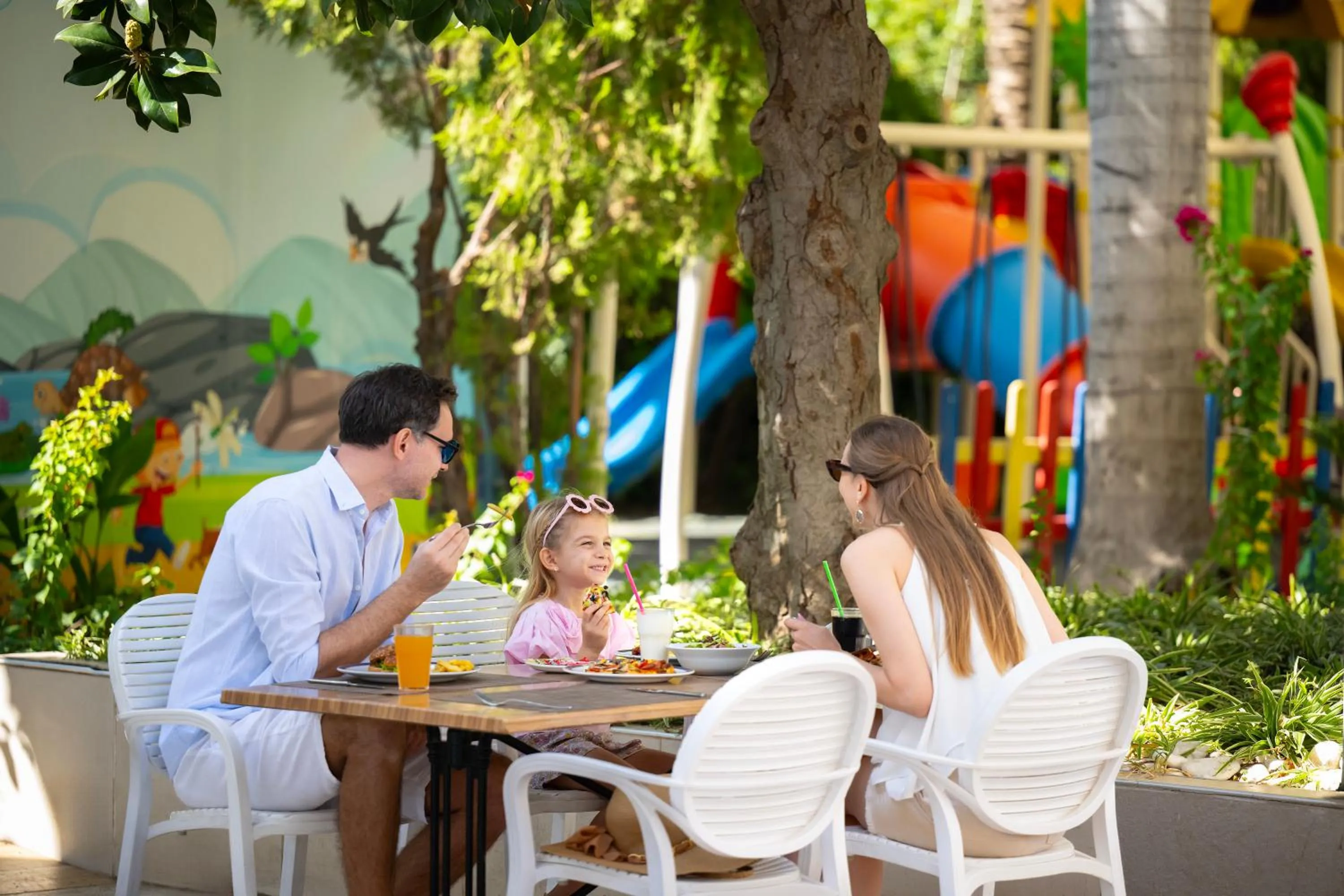 Restaurant/places to eat in Porto Bello Hotel Resort & Spa