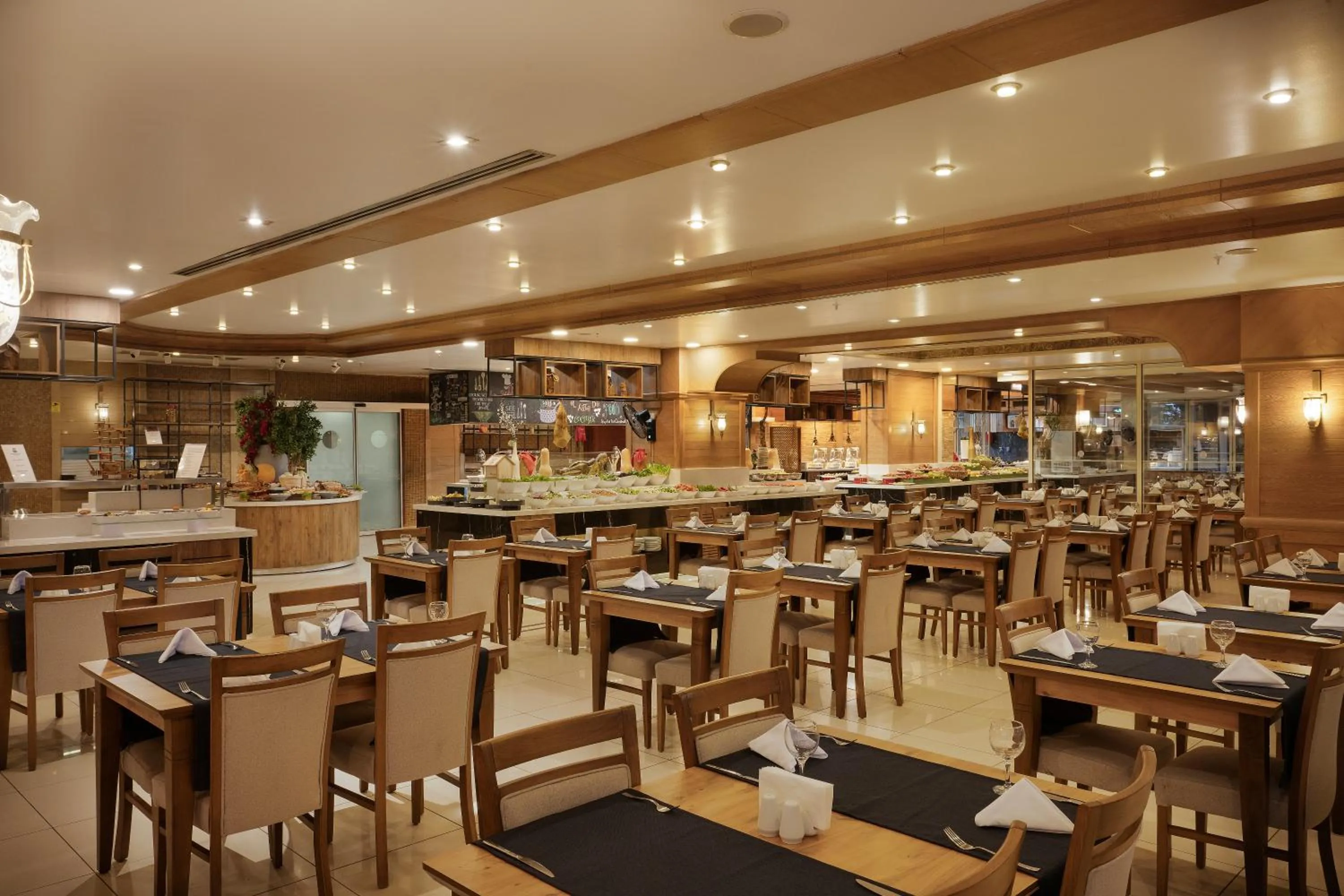 Restaurant/places to eat in Porto Bello Hotel Resort & Spa