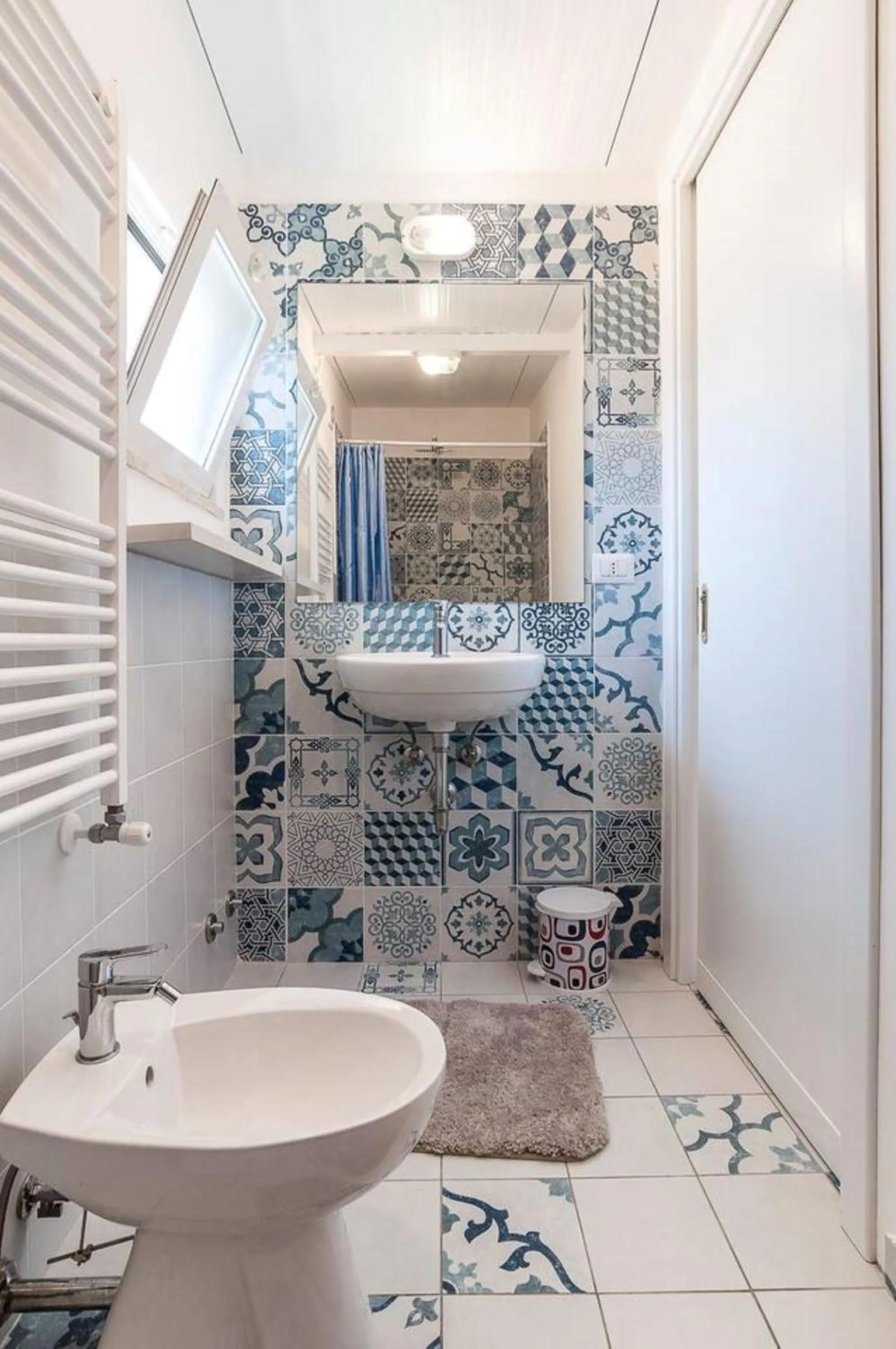 Bathroom in Villa LA CESA & Villino LA CASETTA Holiday Houses CON JACUZZI