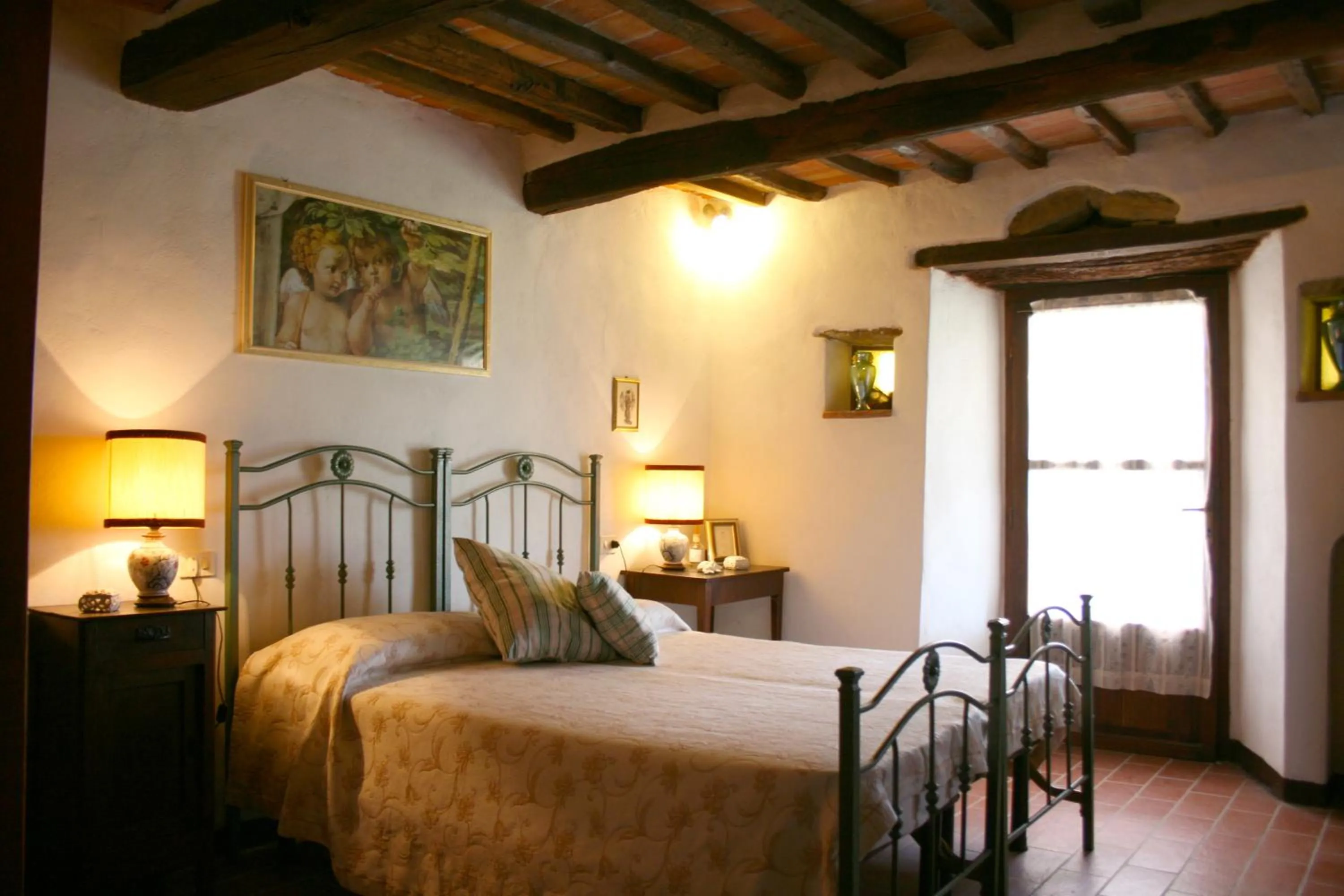Bedroom, Bed in San Eusebio