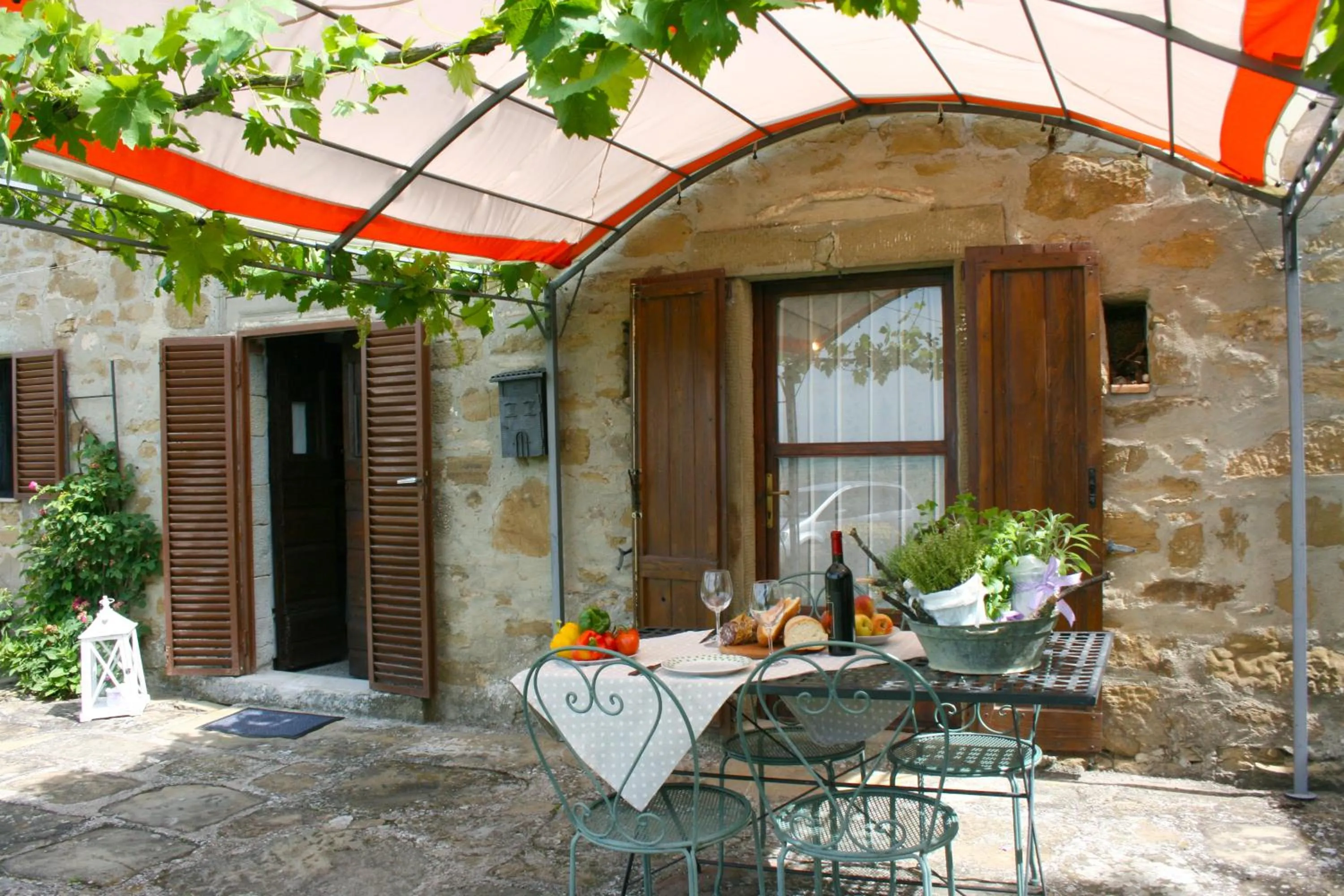 Patio in San Eusebio