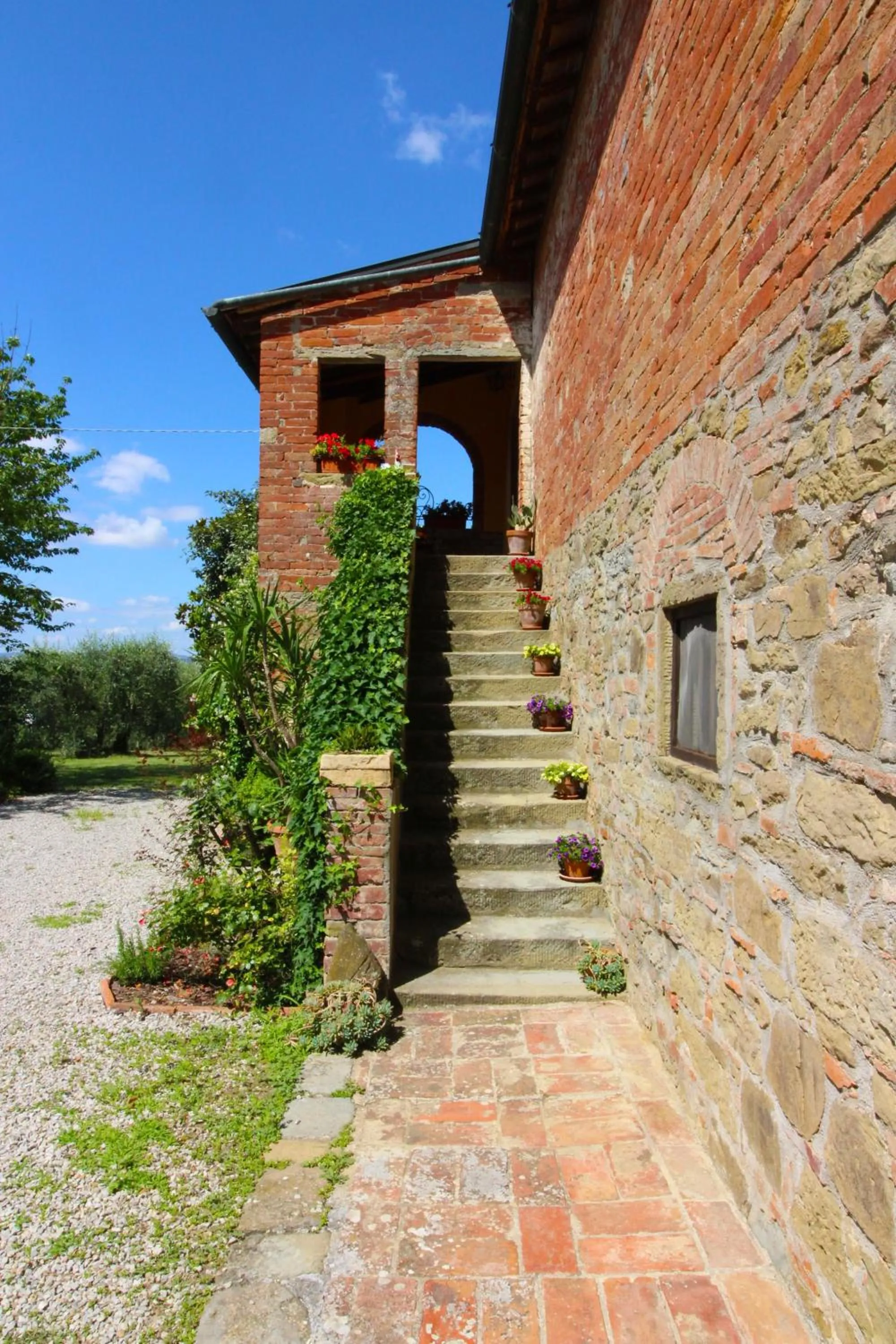 Property building in Villa Cecilia