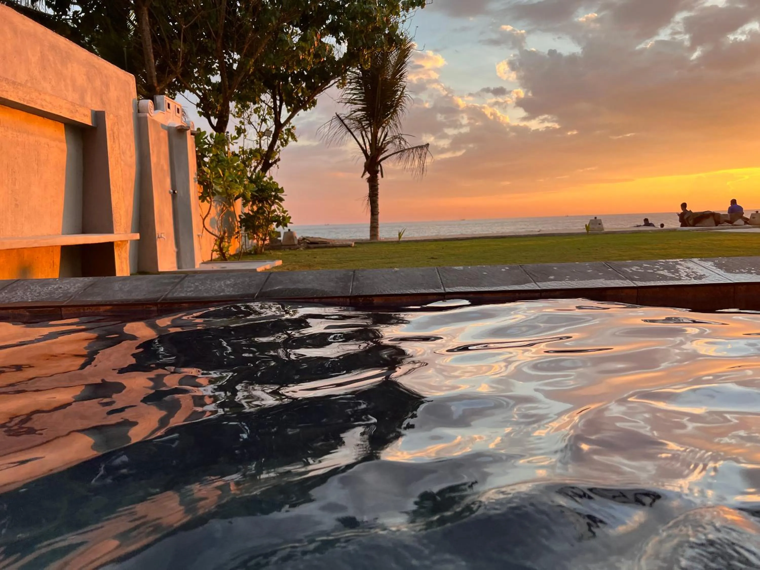 Swimming pool in Amanda Beach Villas