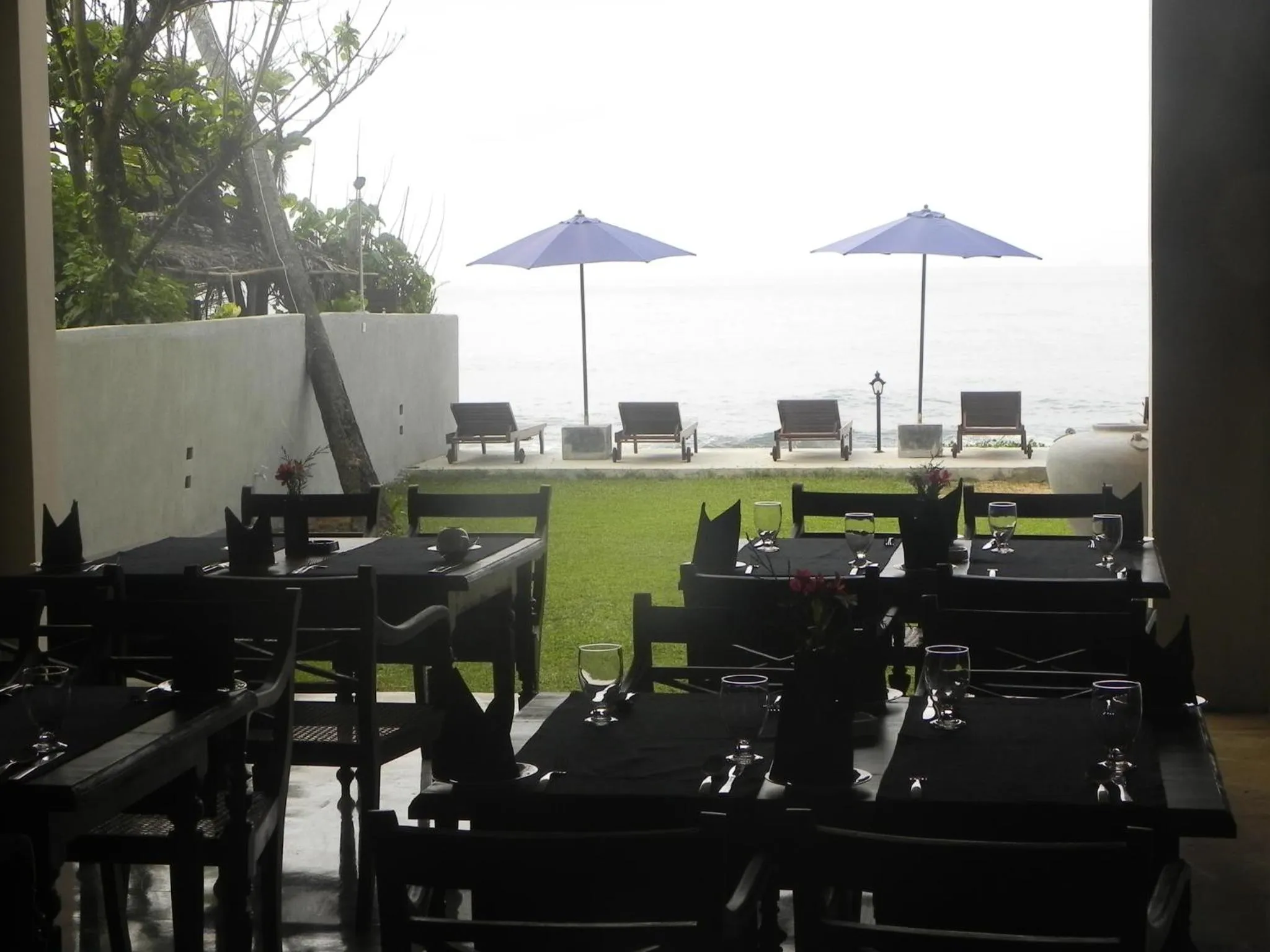 Restaurant/places to eat in Amanda Beach Villas