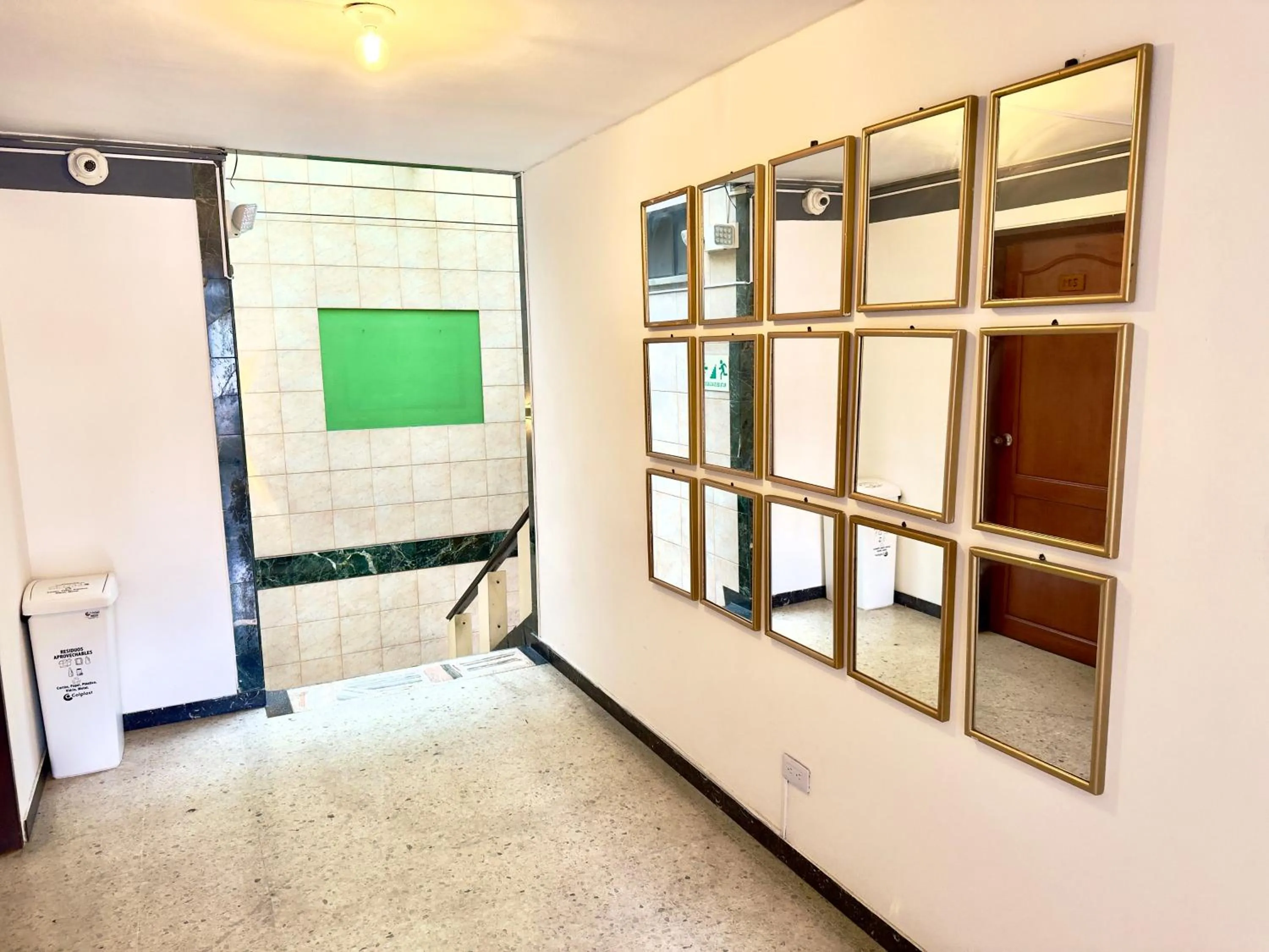 Property building in Hotel Pereira Central