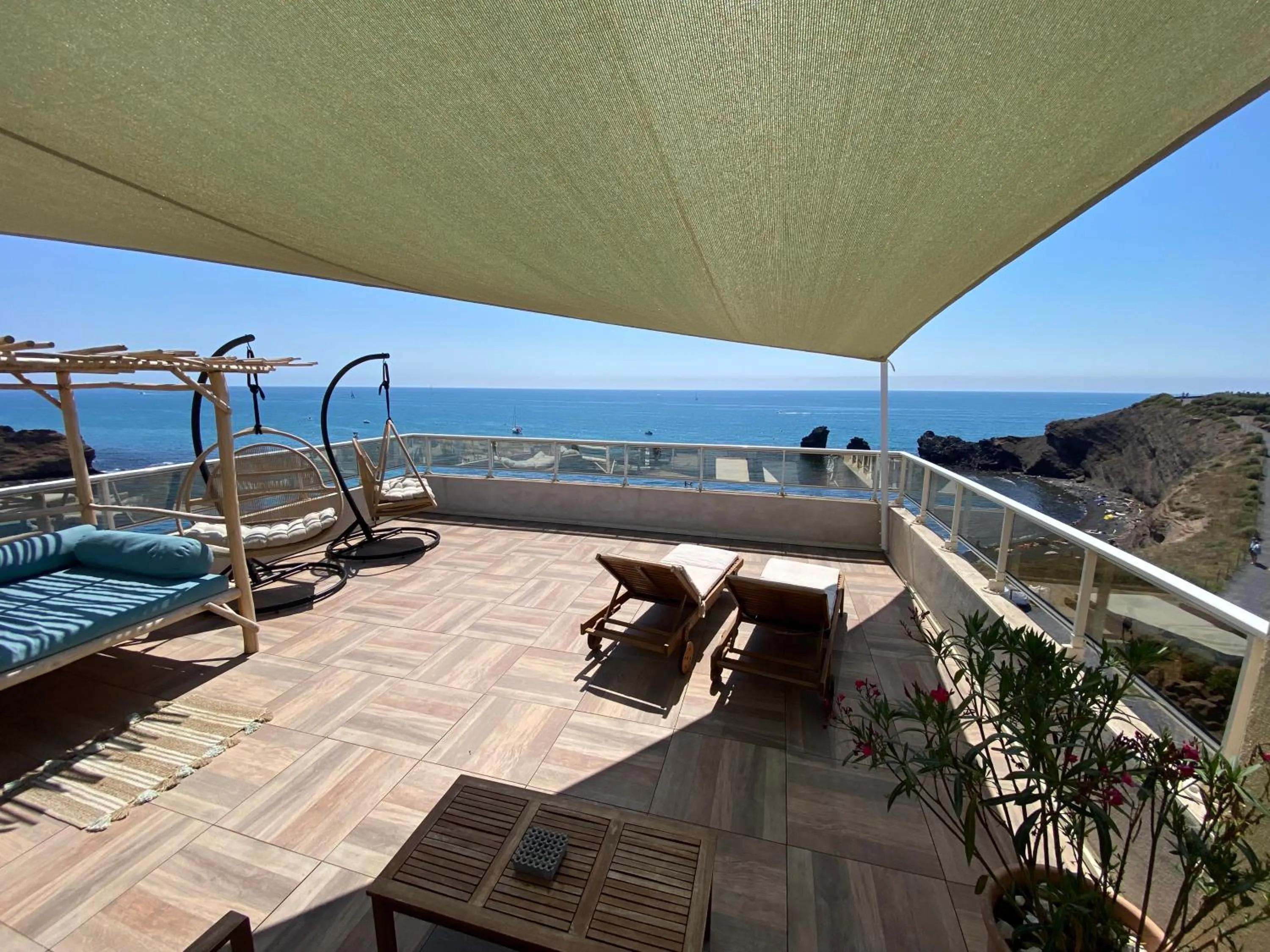 Bedroom in Hôtel La Grande Conque